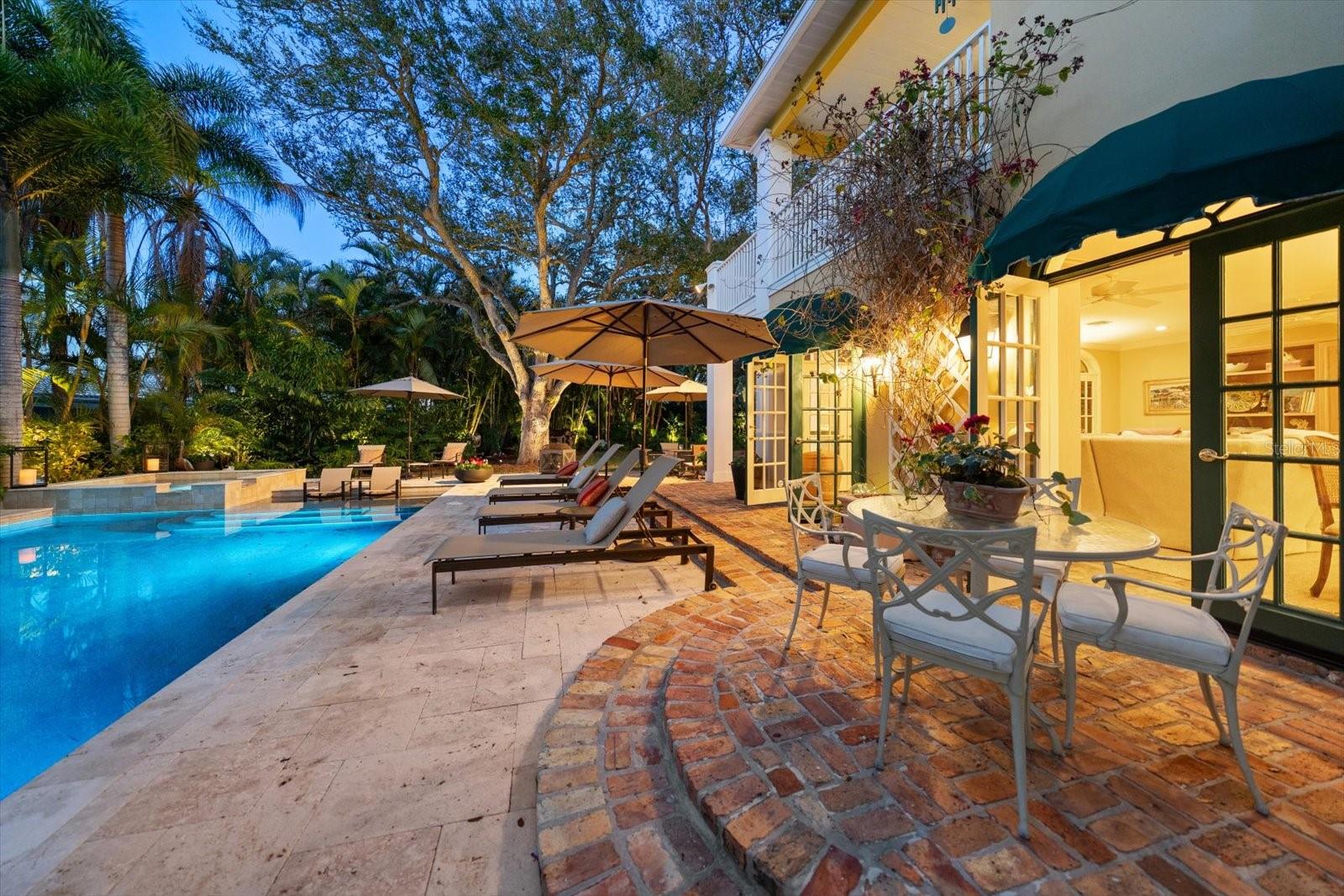 100 SARASOTA RD, BELLEAIR, FL, 33756