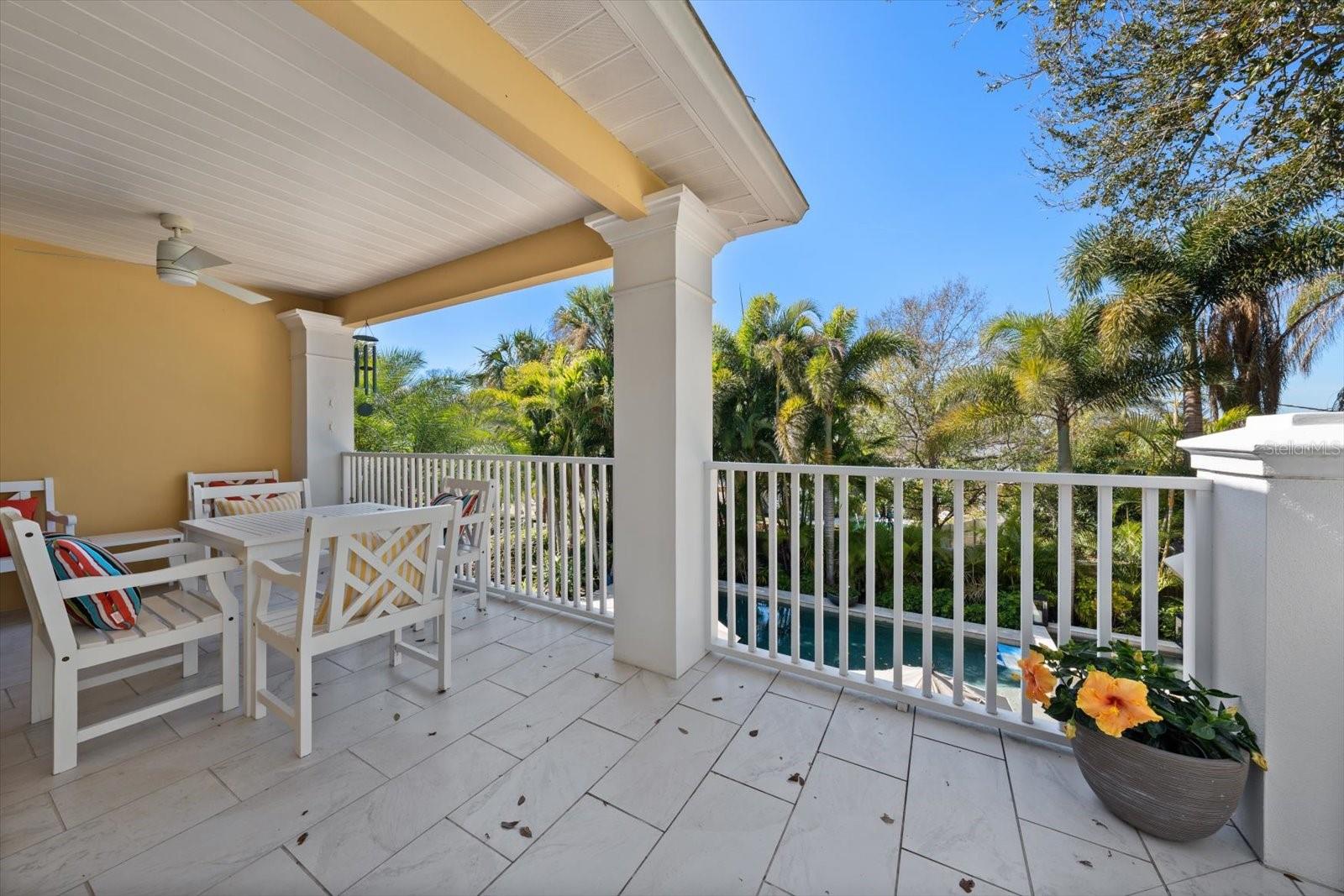 100 SARASOTA RD, BELLEAIR, FL, 33756