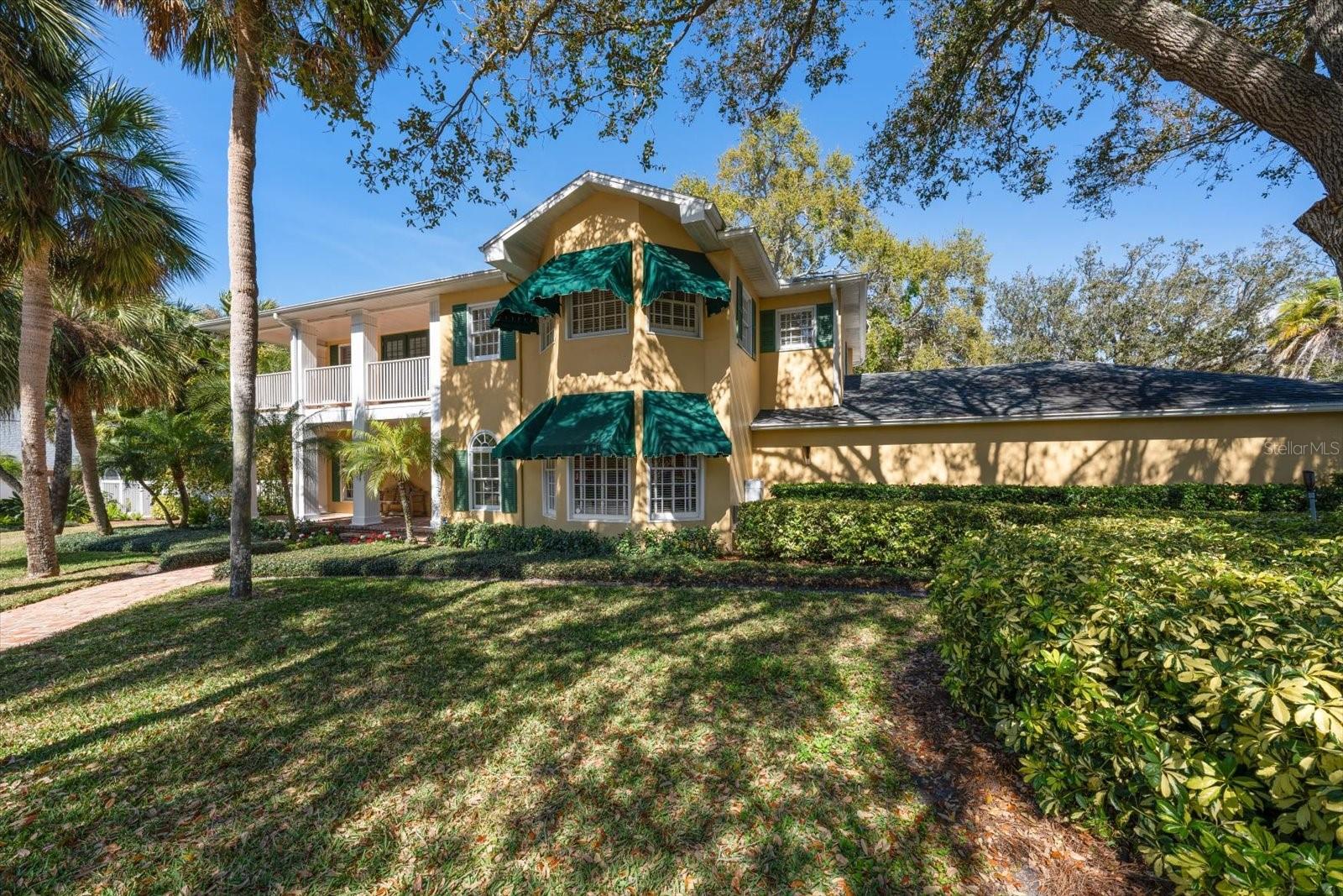 100 SARASOTA RD, BELLEAIR, FL, 33756