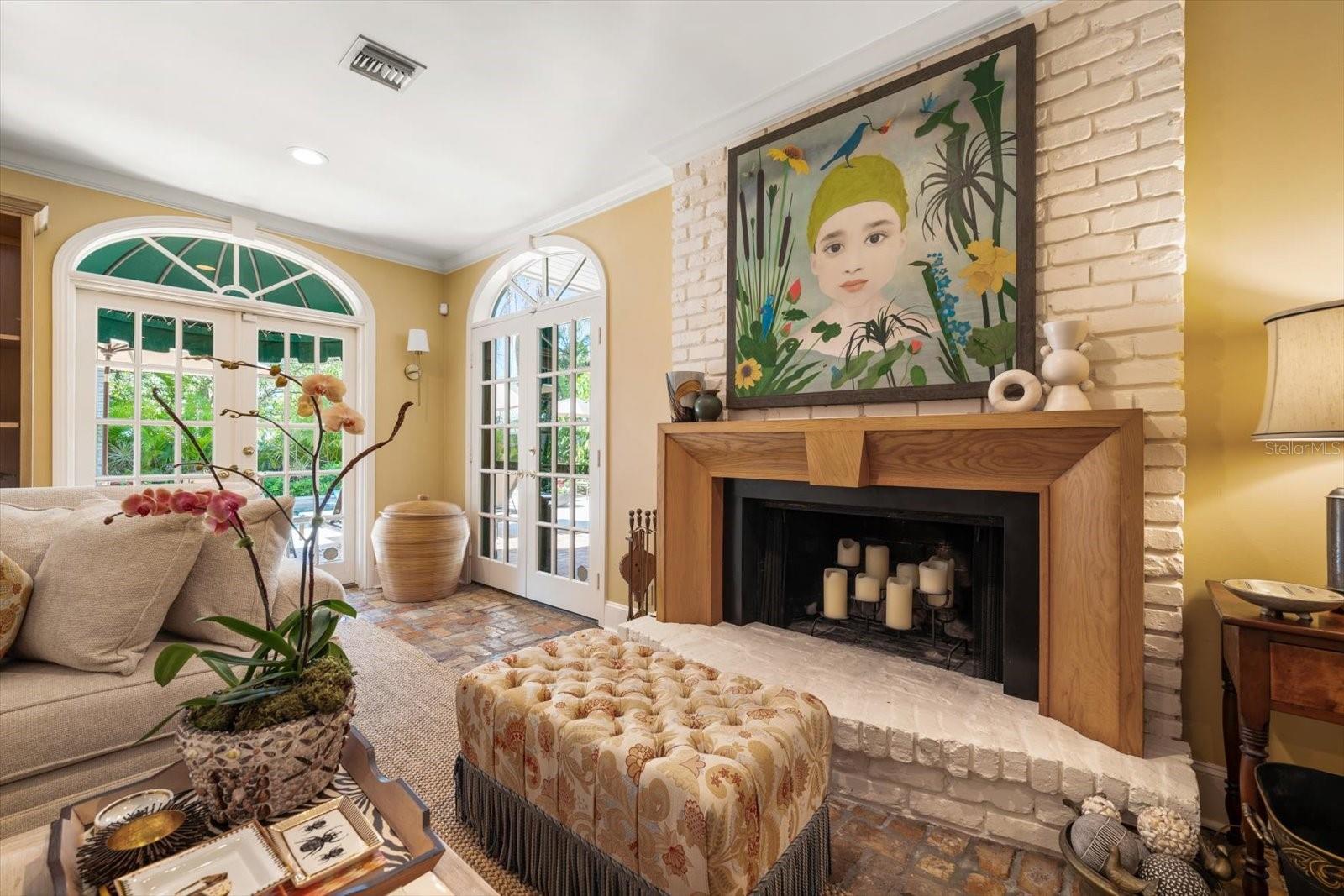 100 SARASOTA RD, BELLEAIR, FL, 33756