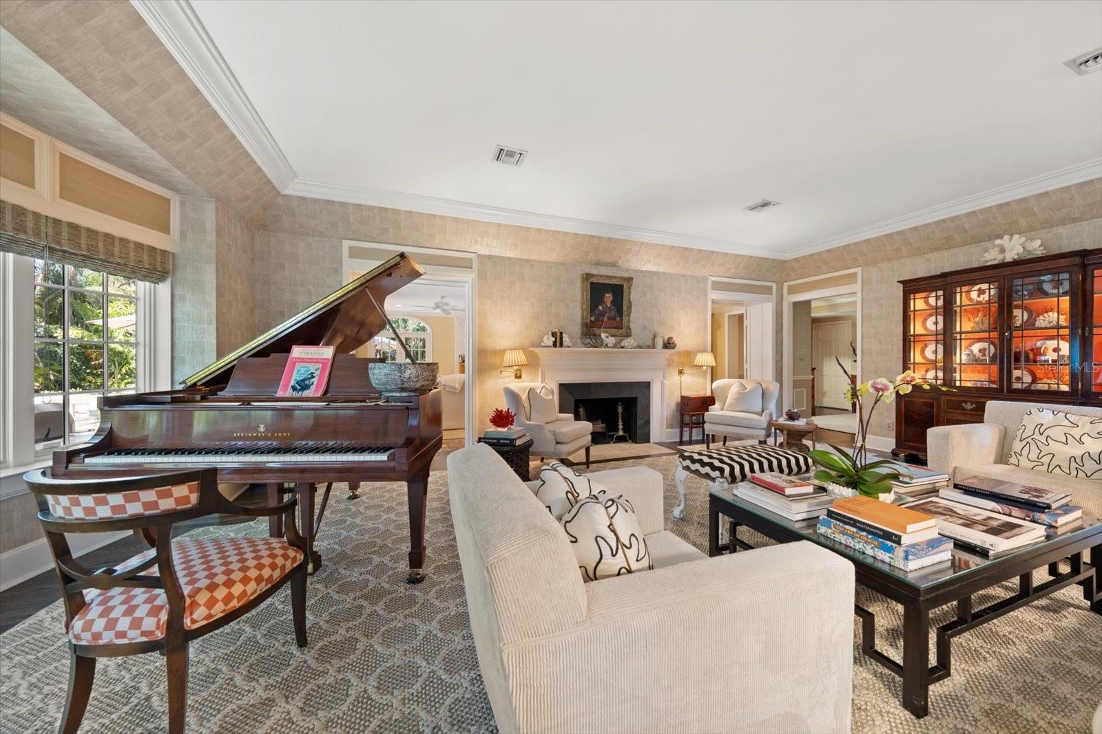 100 SARASOTA RD, BELLEAIR, FL, 33756