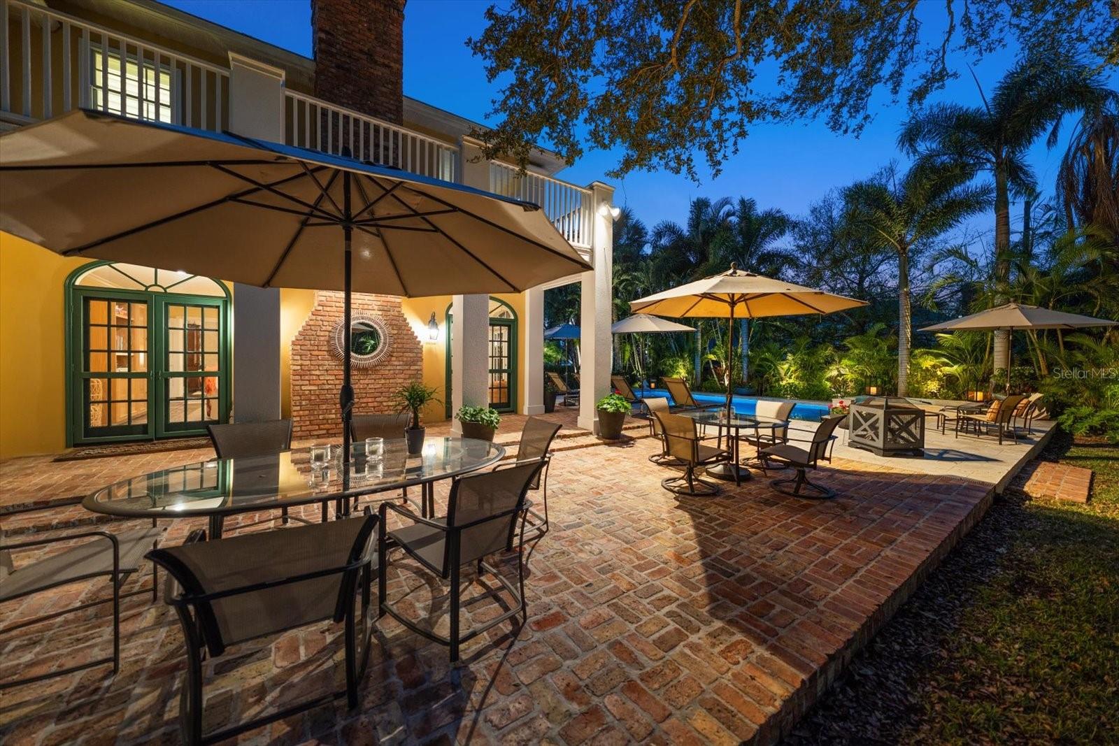 100 SARASOTA RD, BELLEAIR, FL, 33756