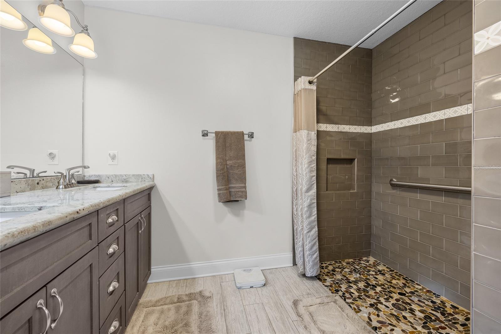 3109 E BRYANT AVE, BELL, FL, 32619