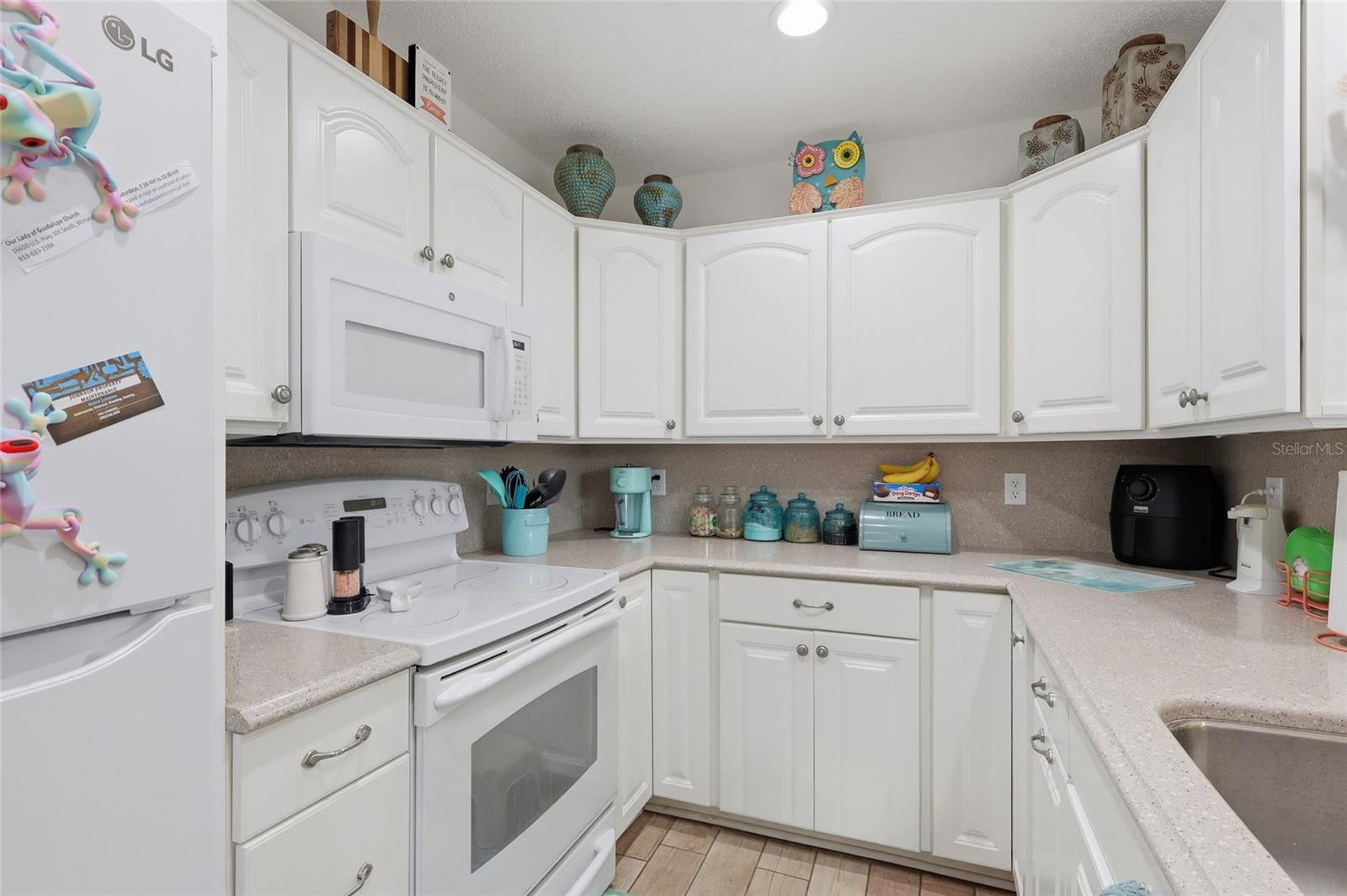 216 GLOUCESTER BLVD #216, SUN CITY CENTER, FL, 33573