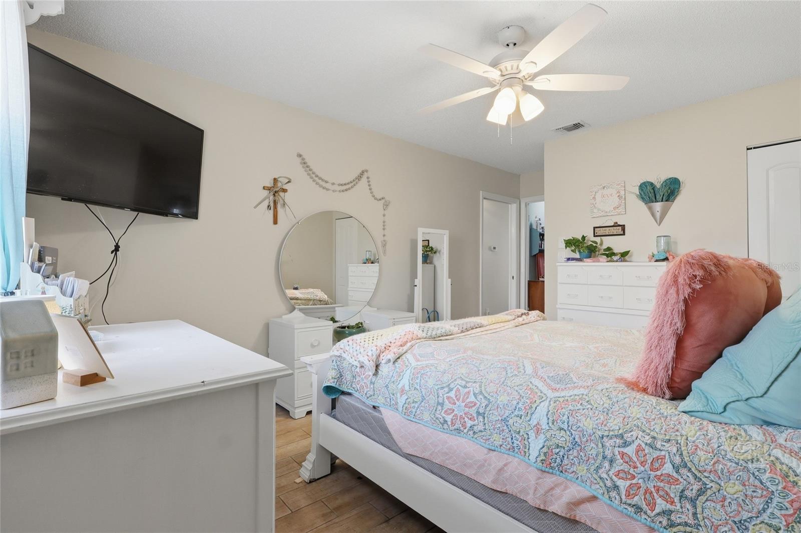 216 GLOUCESTER BLVD #216, SUN CITY CENTER, FL, 33573