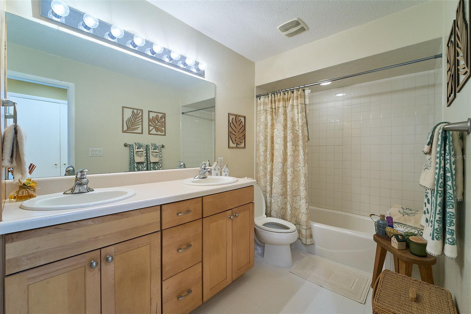 2262 WILLOWBROOK DR, CLEARWATER, FL, 33764