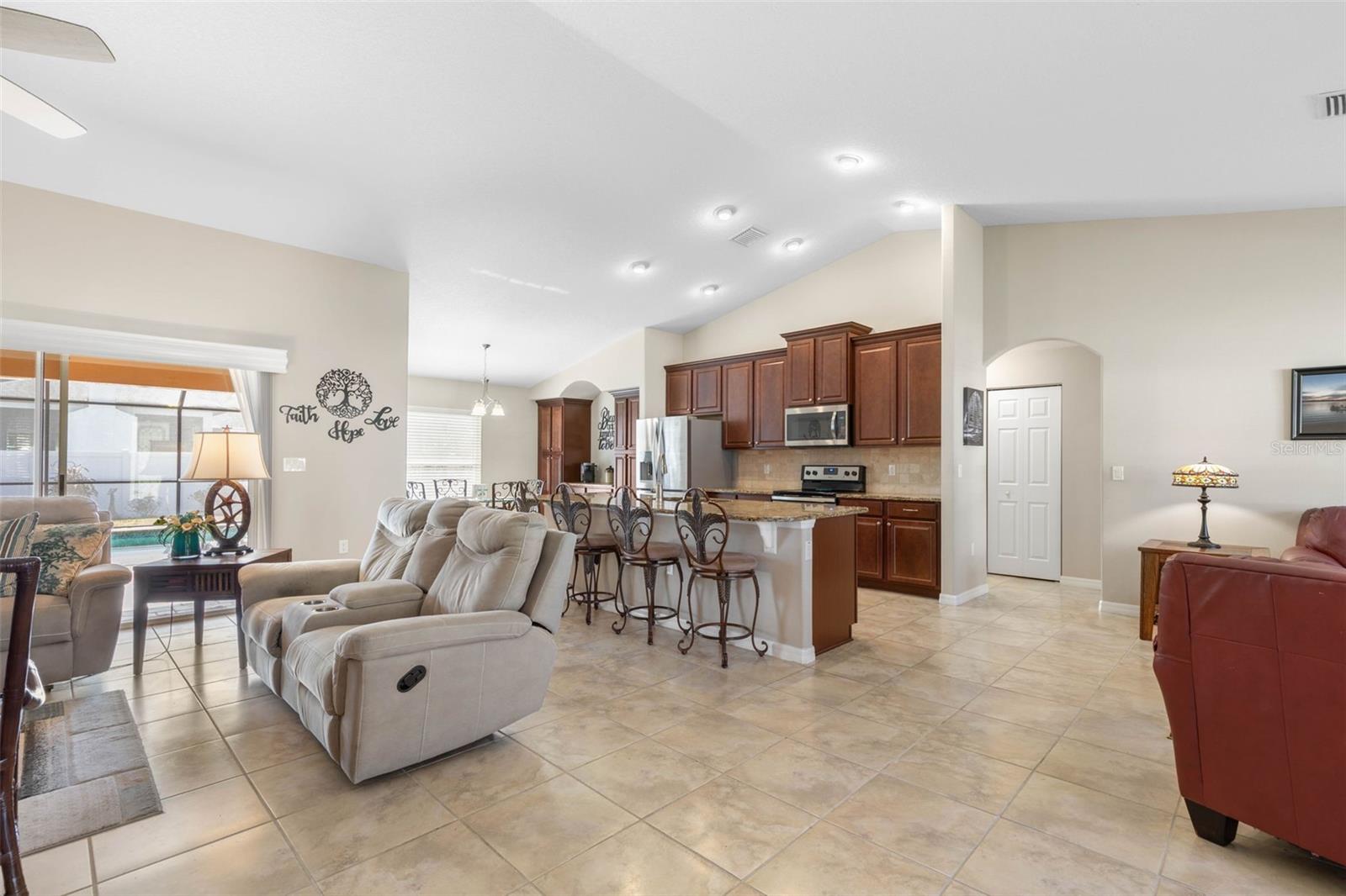 6 EMERALD LN, PALM COAST, FL, 32164