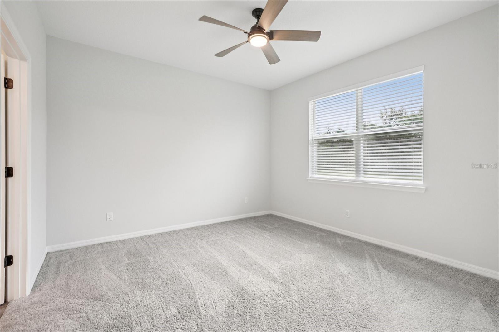 3360 CURLEW AVE, LEESBURG, FL, 34748