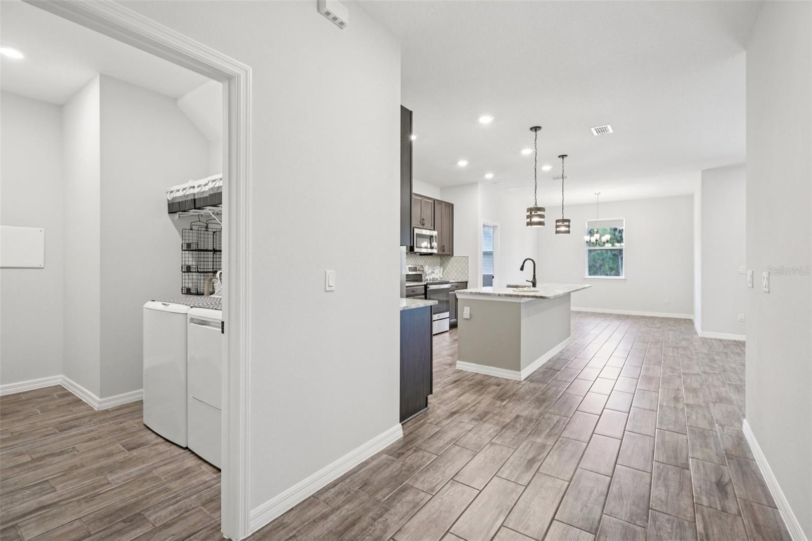 3360 CURLEW AVE, LEESBURG, FL, 34748