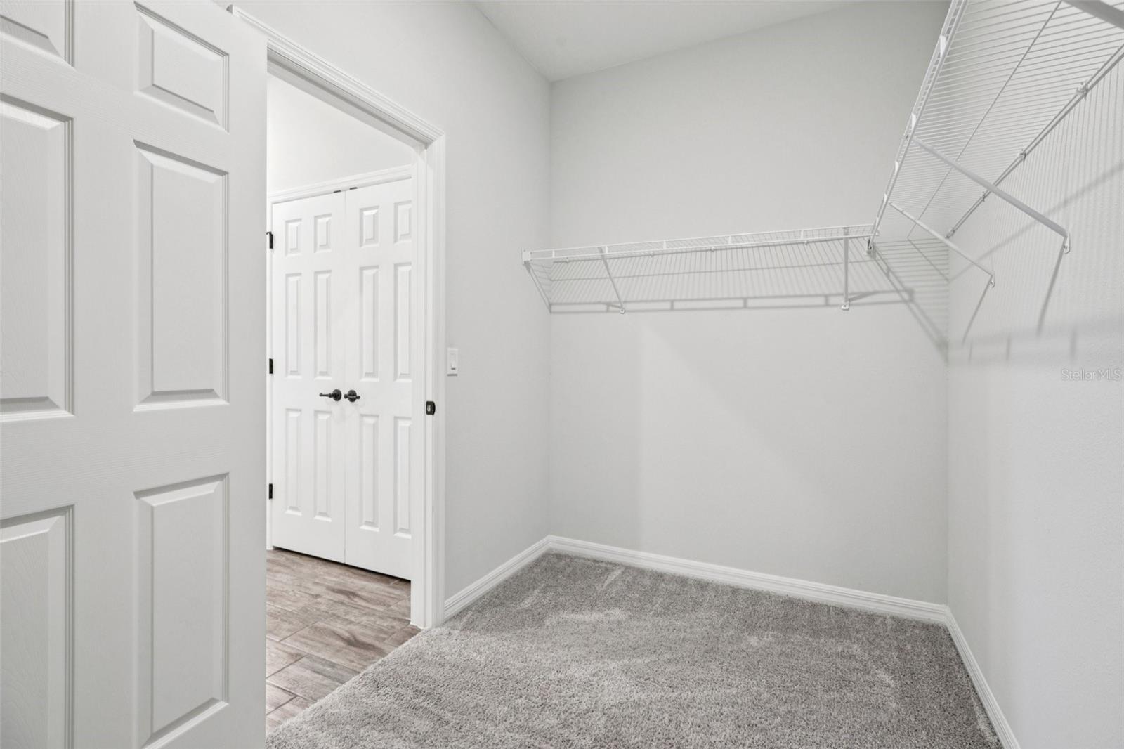 3360 CURLEW AVE, LEESBURG, FL, 34748