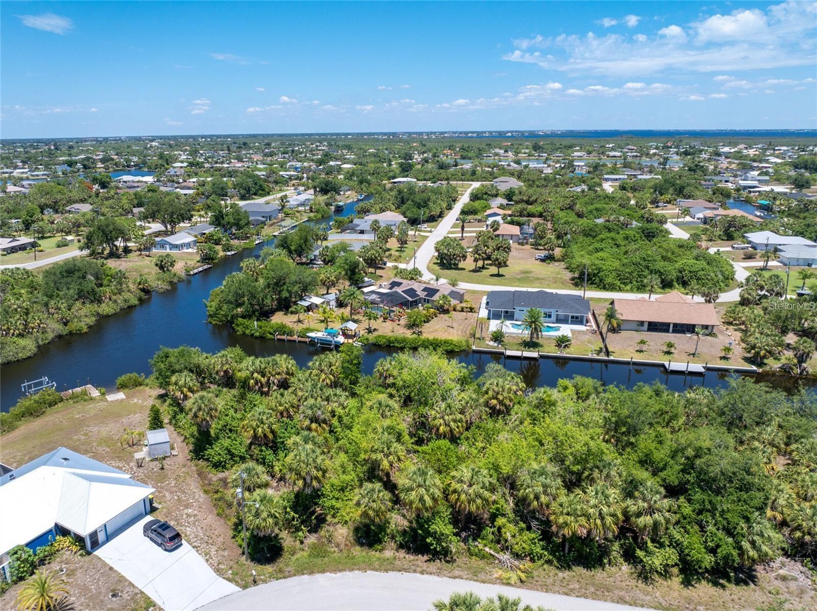 18622 VAN NUYS CIR, PORT CHARLOTTE, FL, 33948