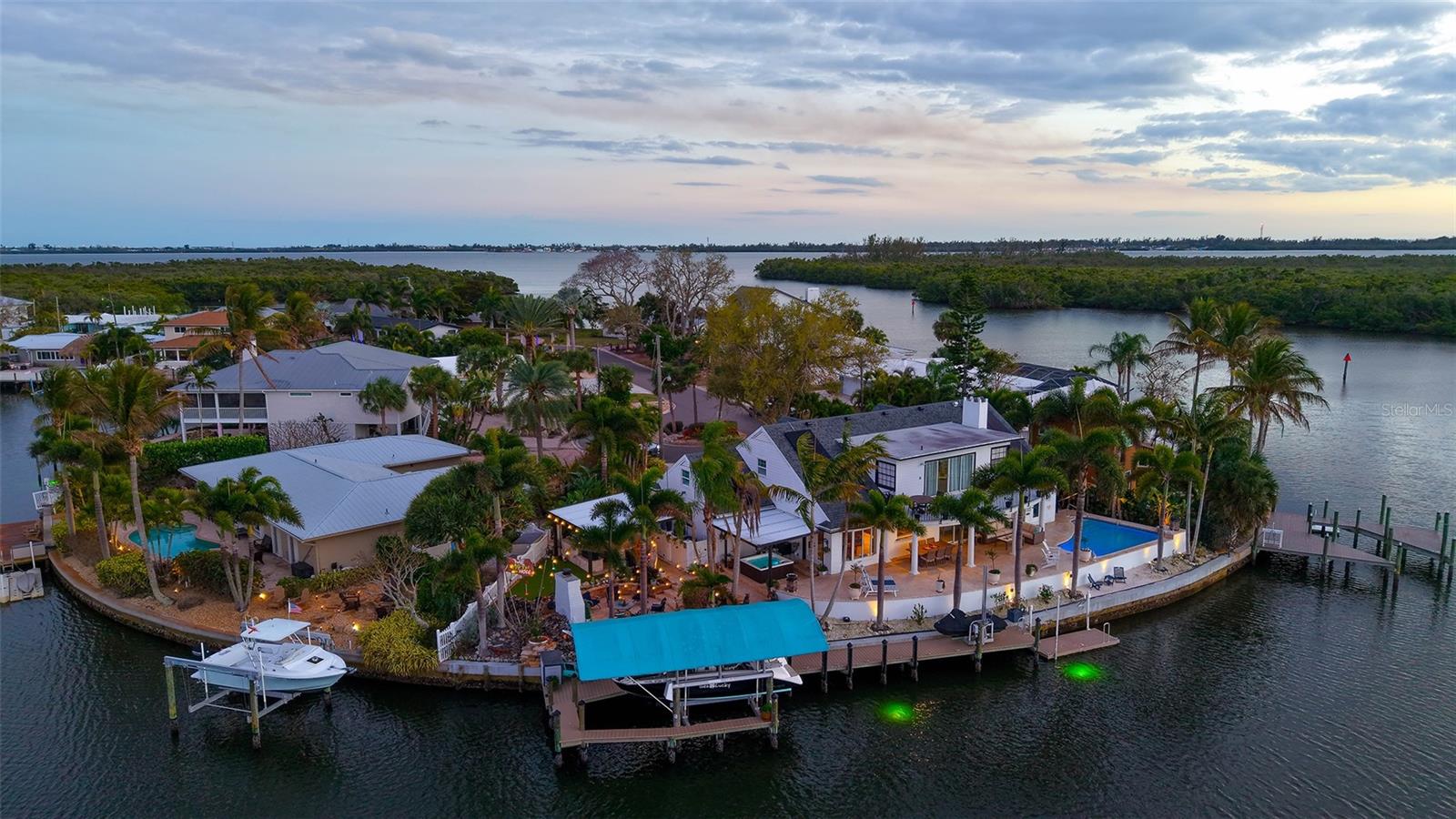 10432 SPOONBILL RD W, BRADENTON, FL, 34209