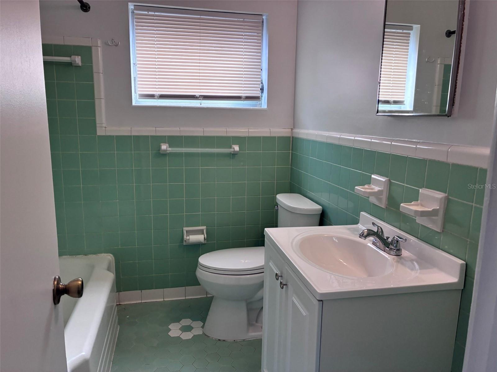 2515 FORMOSA AVE, ORLANDO, FL, 32804