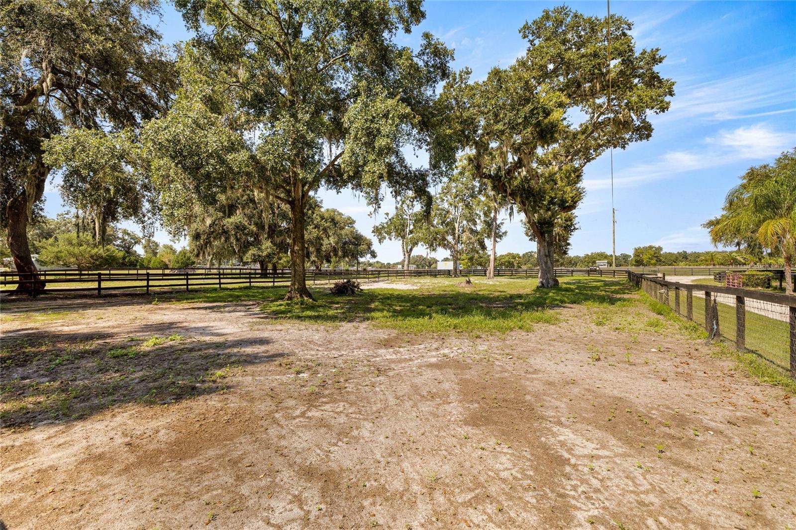 13646 N US HIGHWAY 27, OCALA, FL, 34482