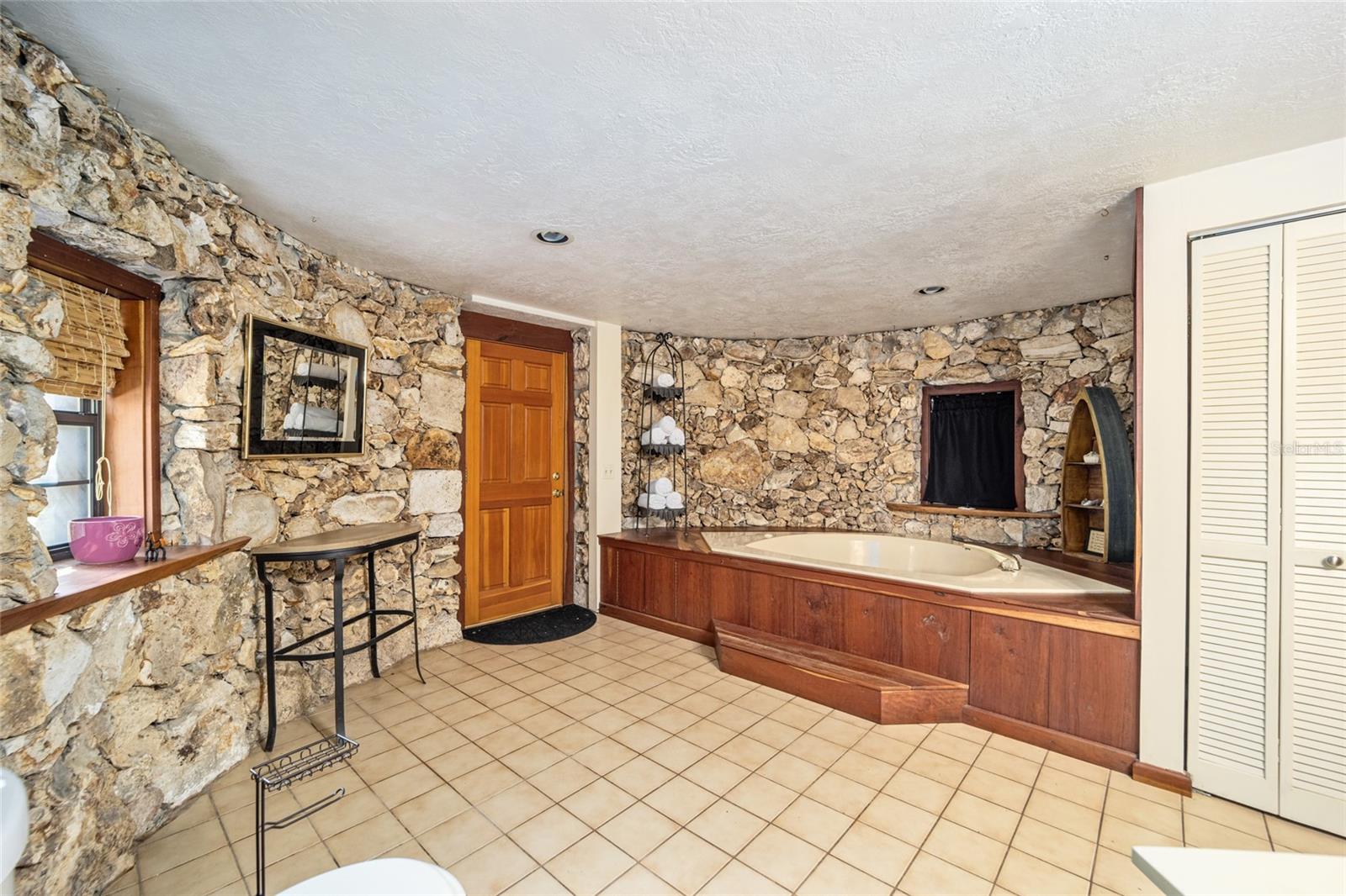 13646 N US HIGHWAY 27, OCALA, FL, 34482