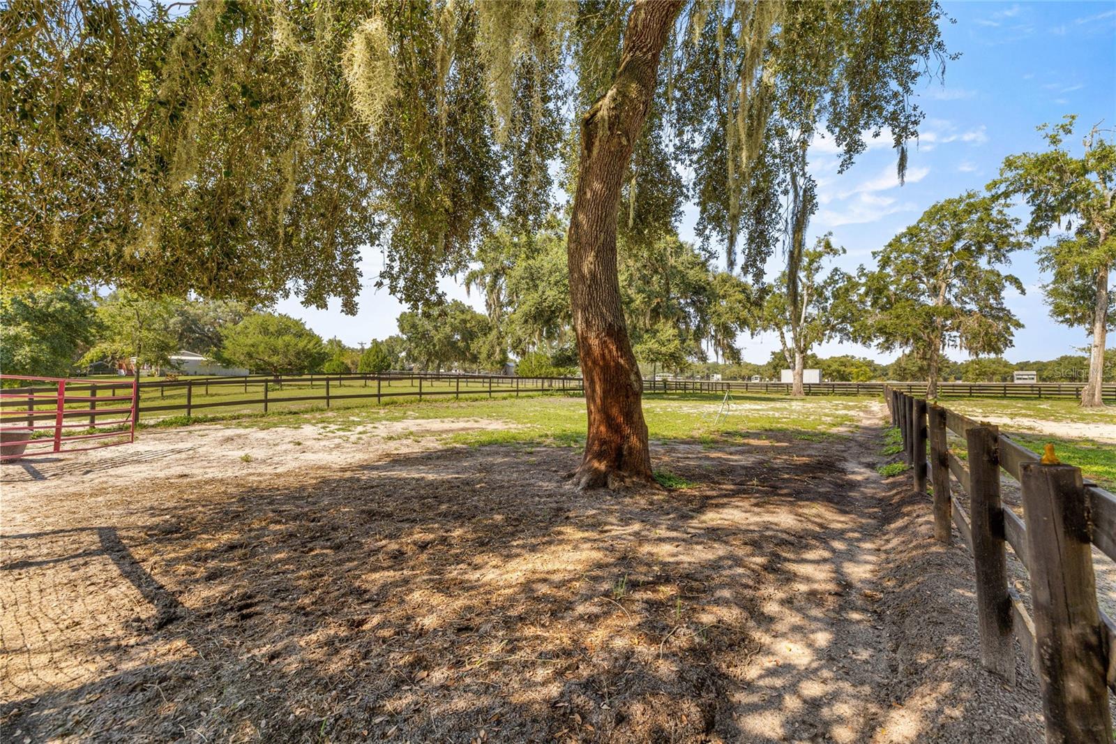 13646 N US HIGHWAY 27, OCALA, FL, 34482