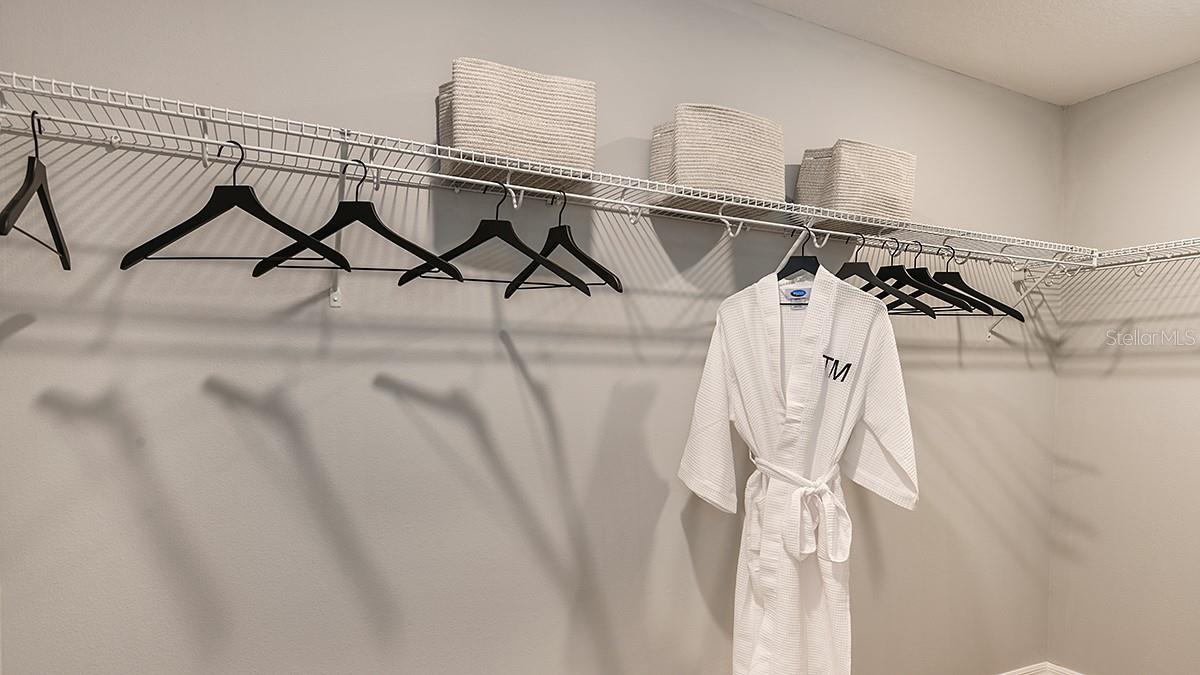 355 CORNERSTONE DR, GROVELAND, FL, 34736