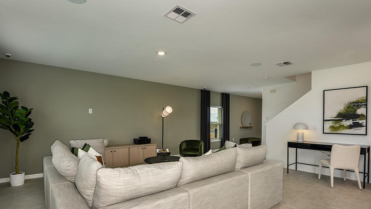 355 CORNERSTONE DR, GROVELAND, FL, 34736