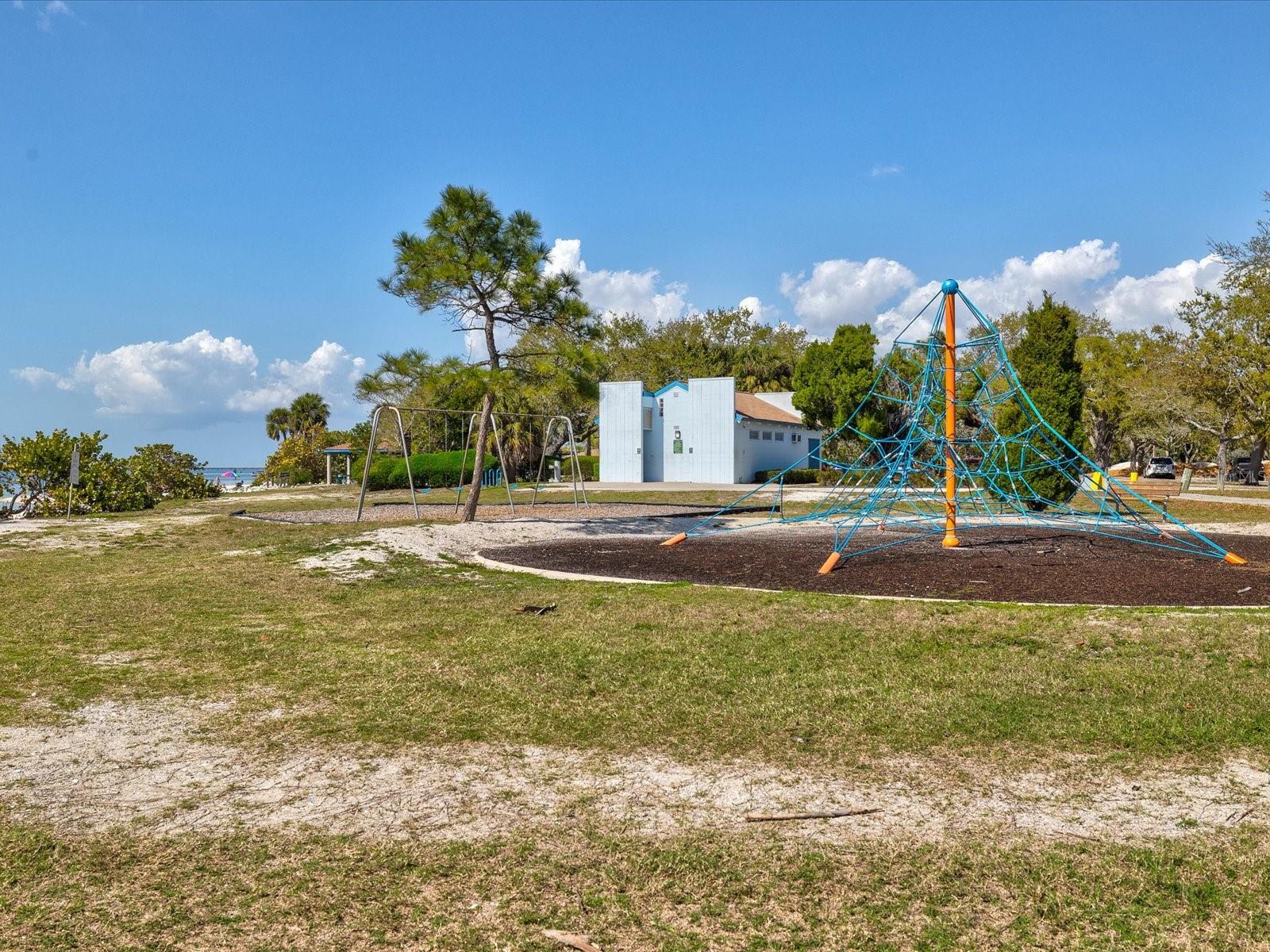 5002 W IDAHO ST, TAMPA, FL, 33616