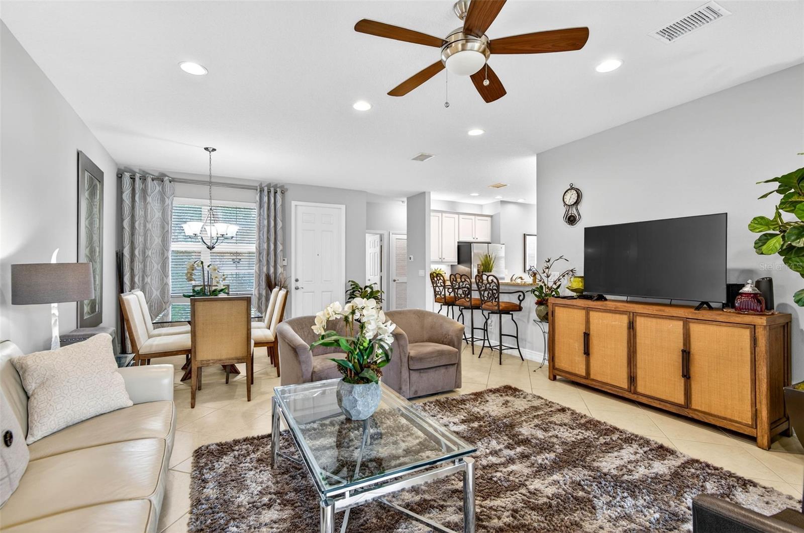 15812 AURORA LAKE CIR, WIMAUMA, FL, 33598