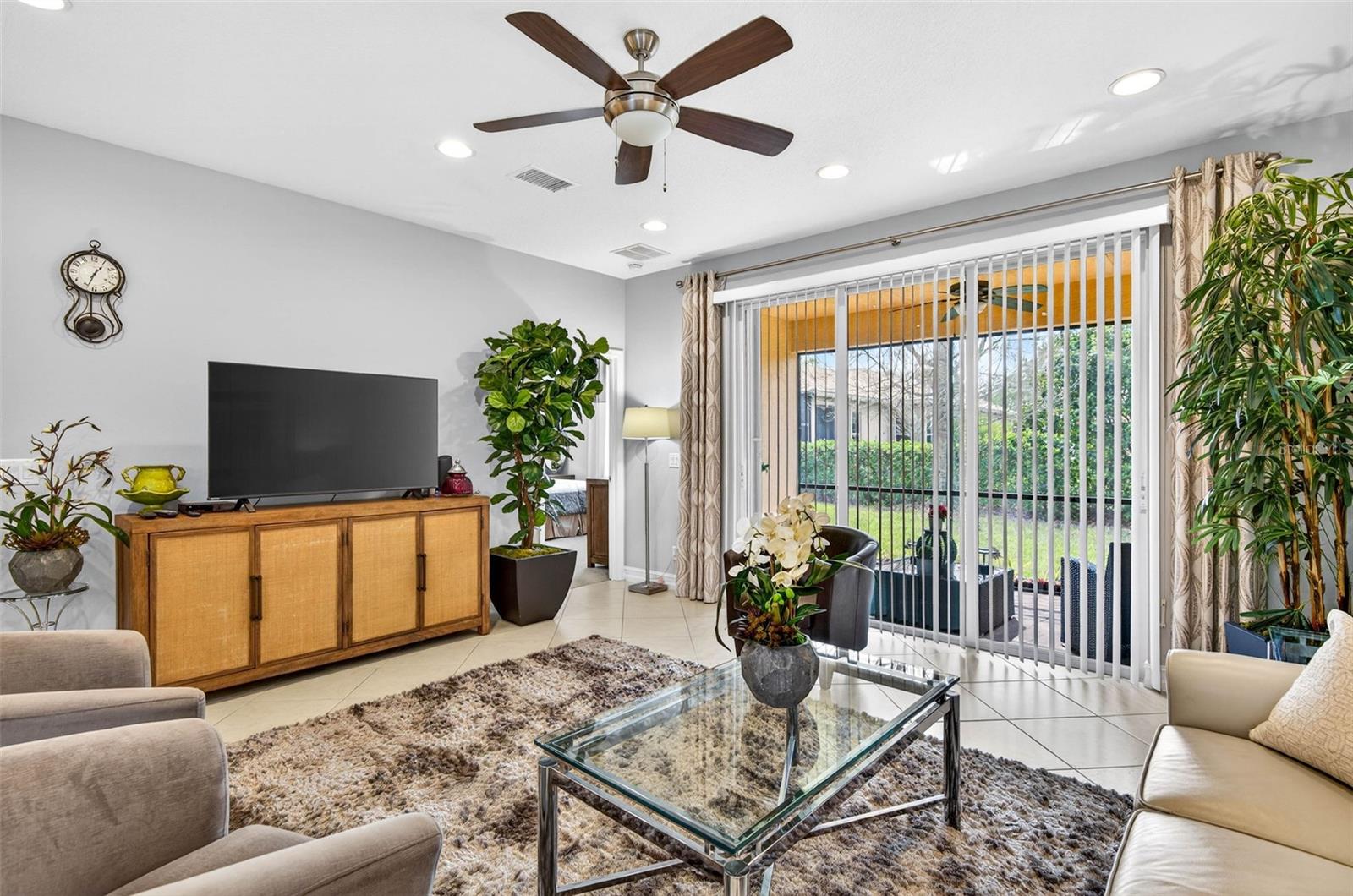 15812 AURORA LAKE CIR, WIMAUMA, FL, 33598