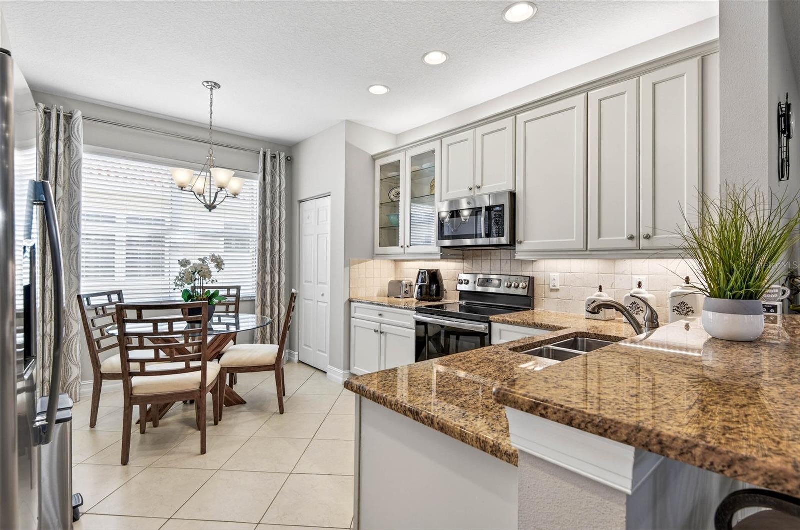 15812 AURORA LAKE CIR, WIMAUMA, FL, 33598