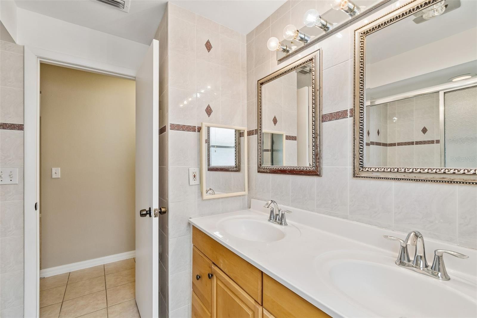 2554 ROLLING OAKS DR, PALM HARBOR, FL, 34683