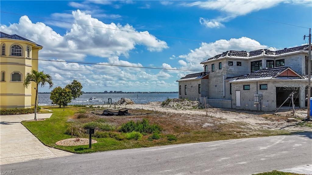 5929 SW 1ST AVE, CAPE CORAL, FL, 33914