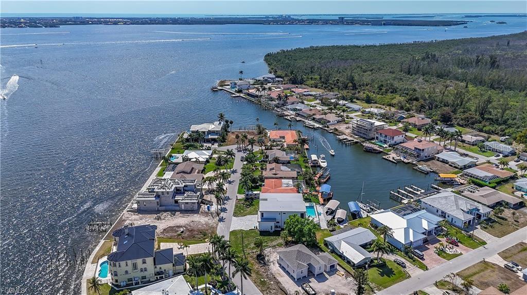 5929 SW 1ST AVE, CAPE CORAL, FL, 33914