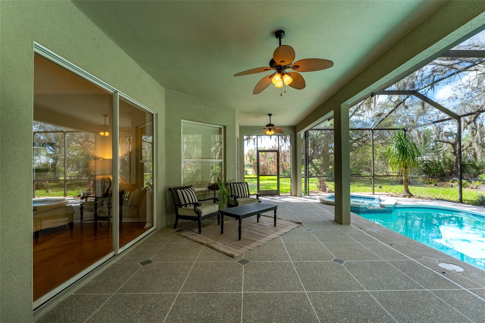 Very Large Covered Lanai