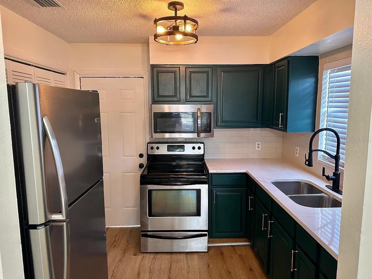 1802 W HOUSE ST, PLANT CITY, FL, 33563