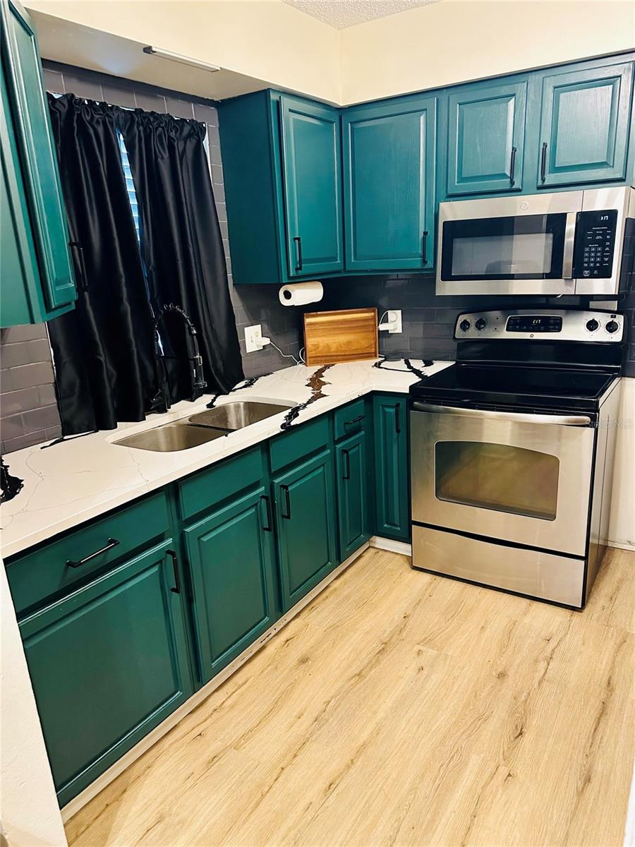 1802 W HOUSE ST, PLANT CITY, FL, 33563