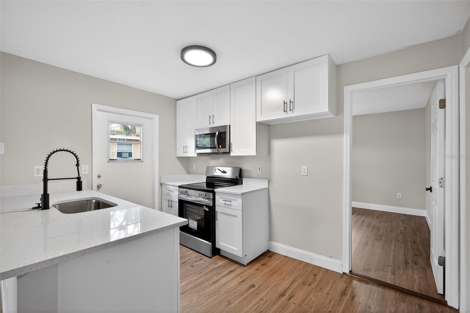 1724 E MULBERRY DR, TAMPA, FL, 33604