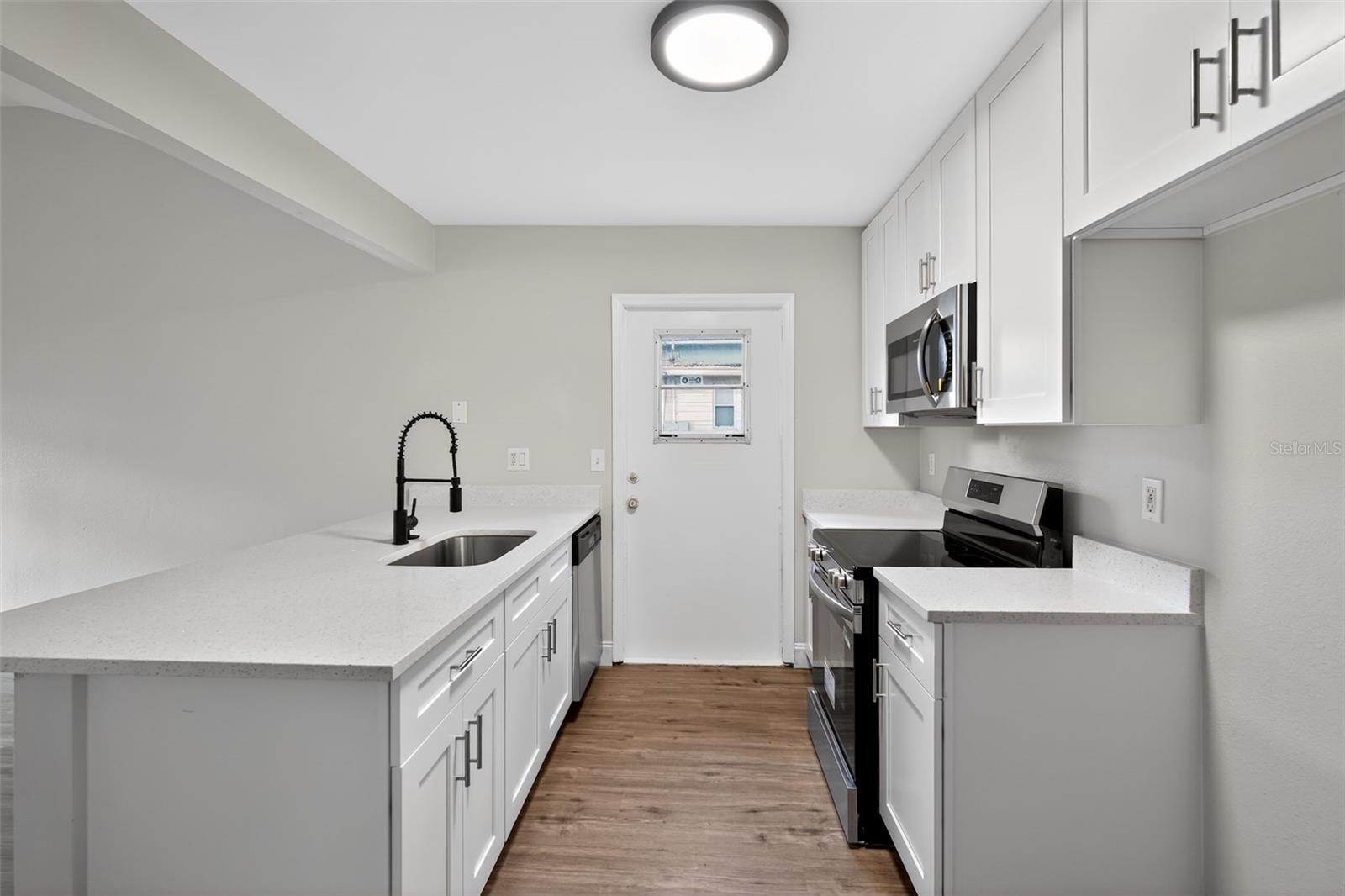 1724 E MULBERRY DR, TAMPA, FL, 33604