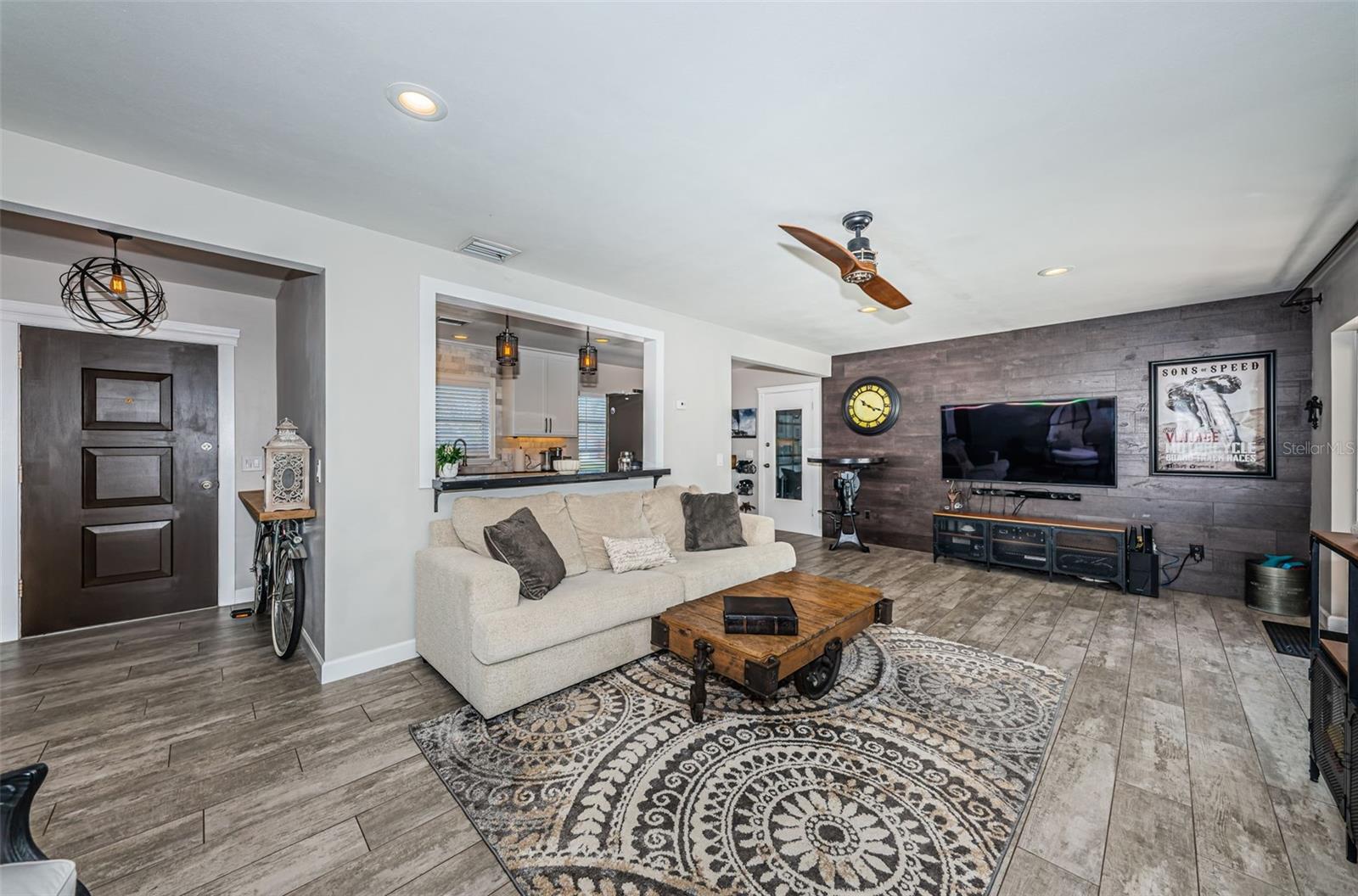 1613 ELIZABETH LN, CLEARWATER, FL, 33755