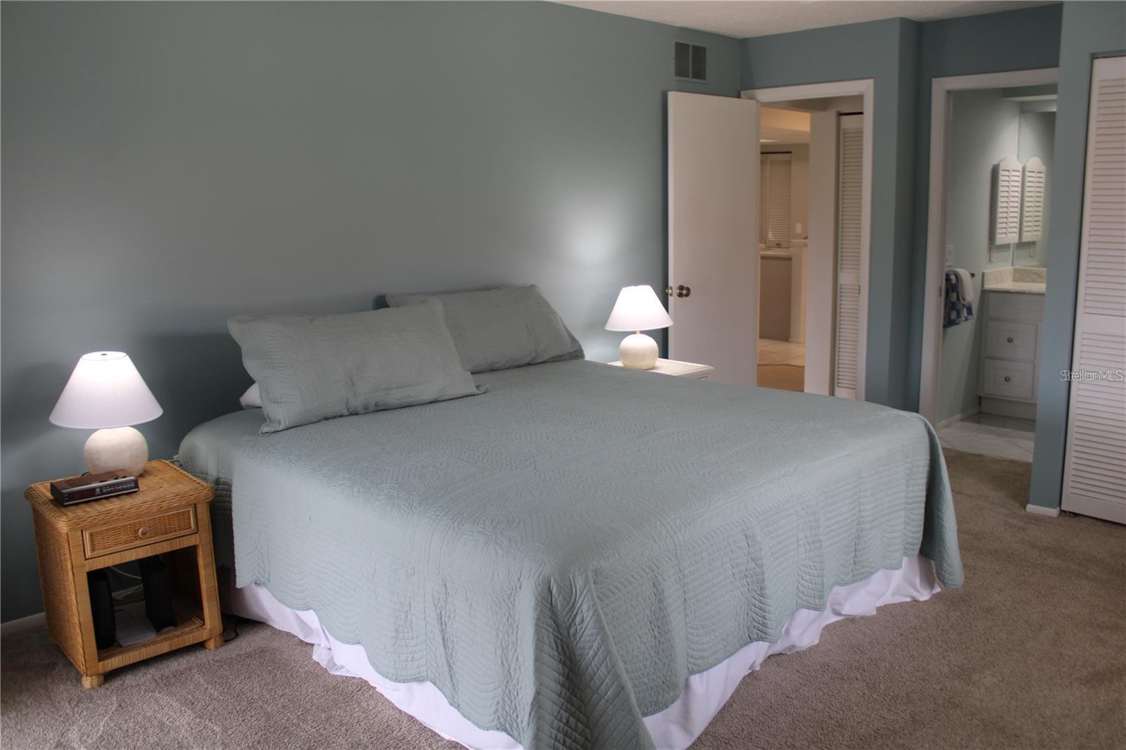 6472 SEAGULL DR #306, BRADENTON, FL, 34210