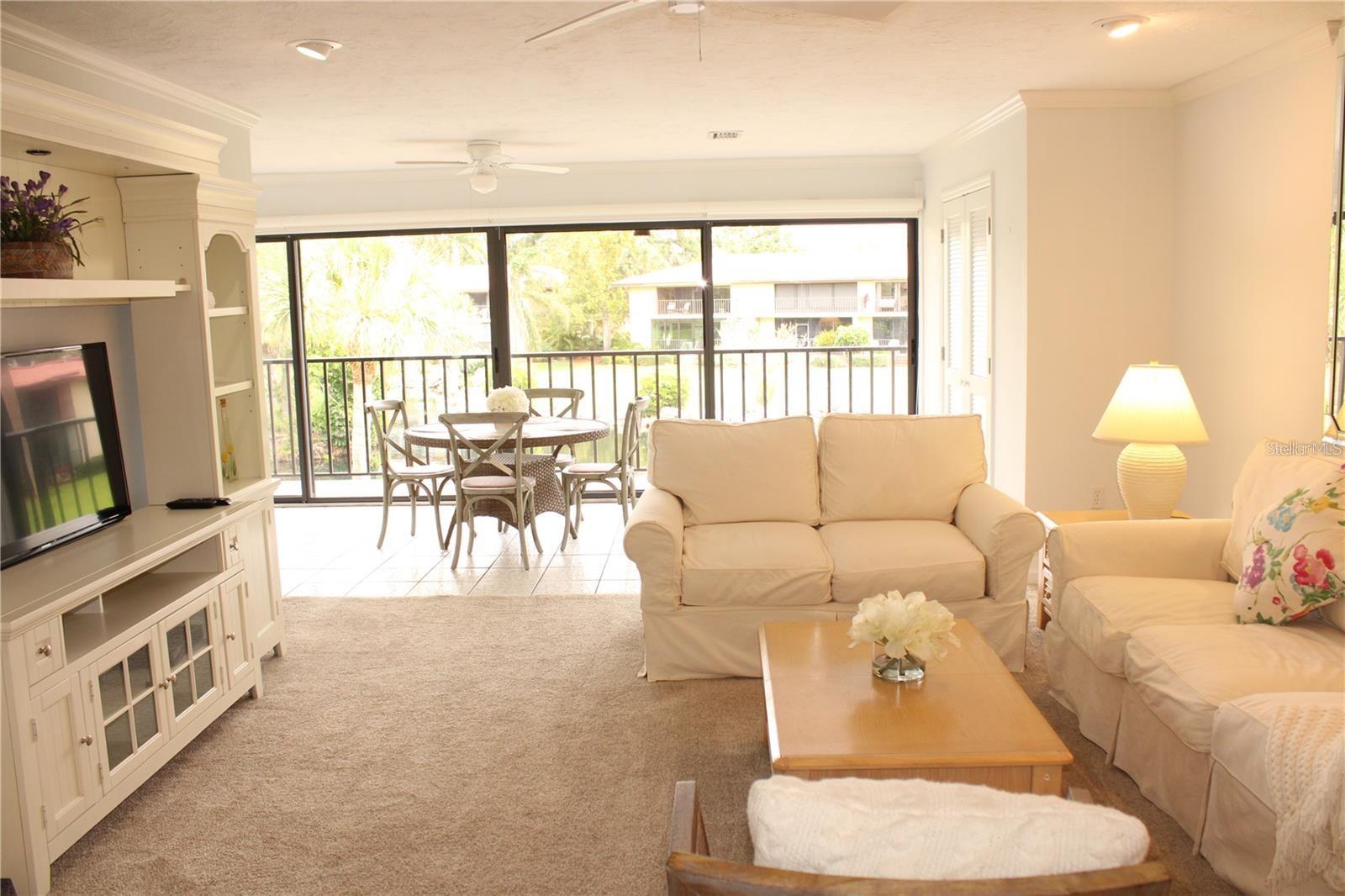 6472 SEAGULL DR #306, BRADENTON, FL, 34210