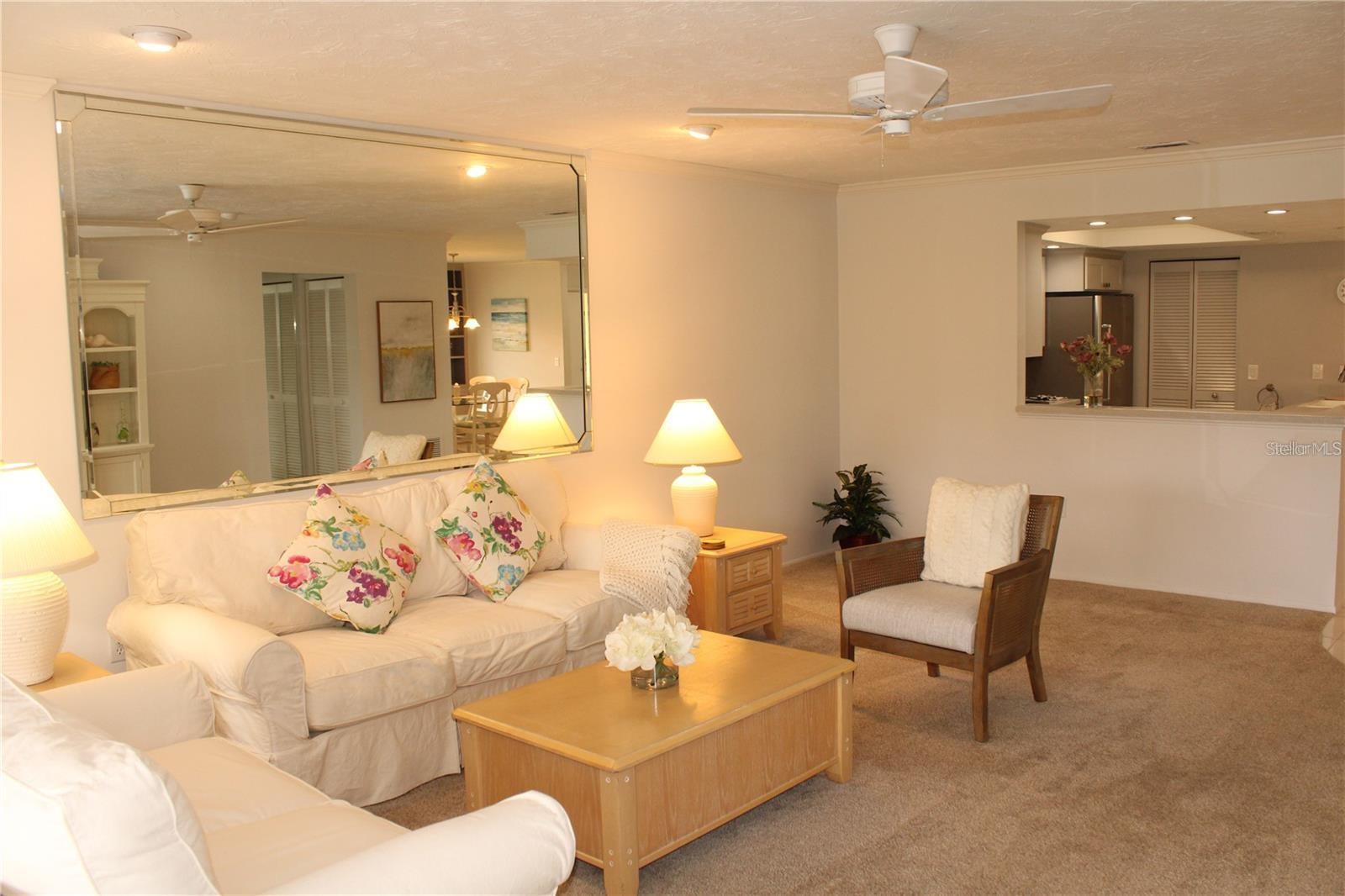 6472 SEAGULL DR #306, BRADENTON, FL, 34210