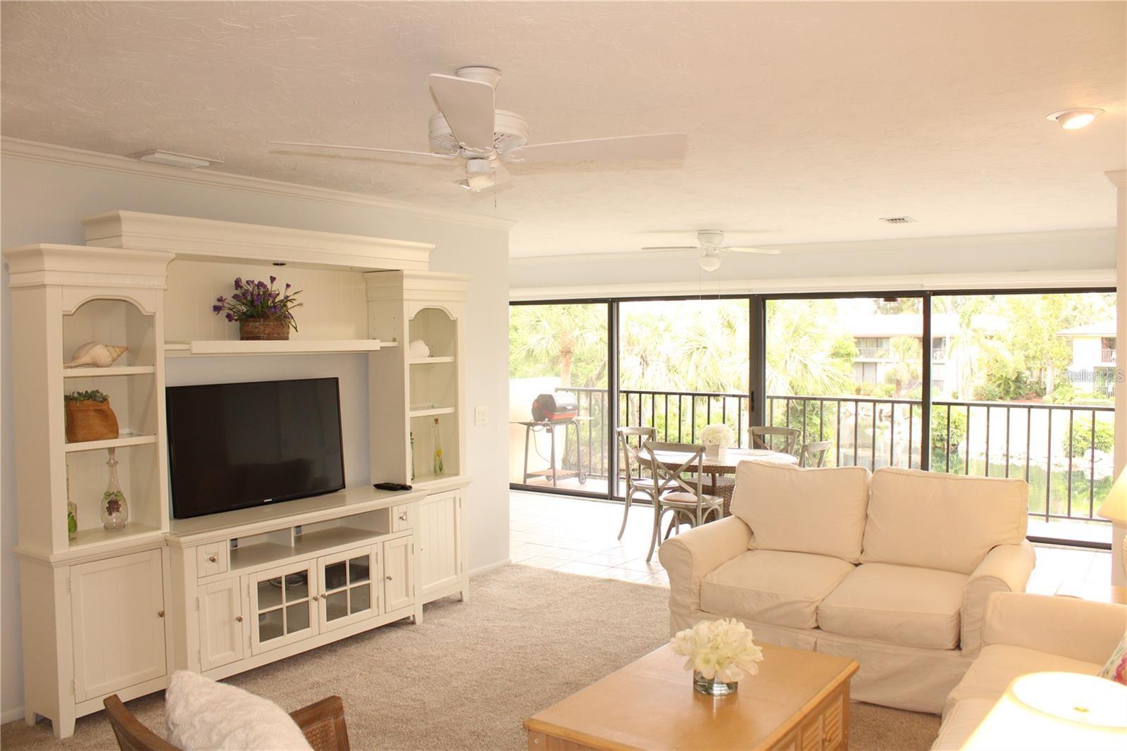 6472 SEAGULL DR #306, BRADENTON, FL, 34210