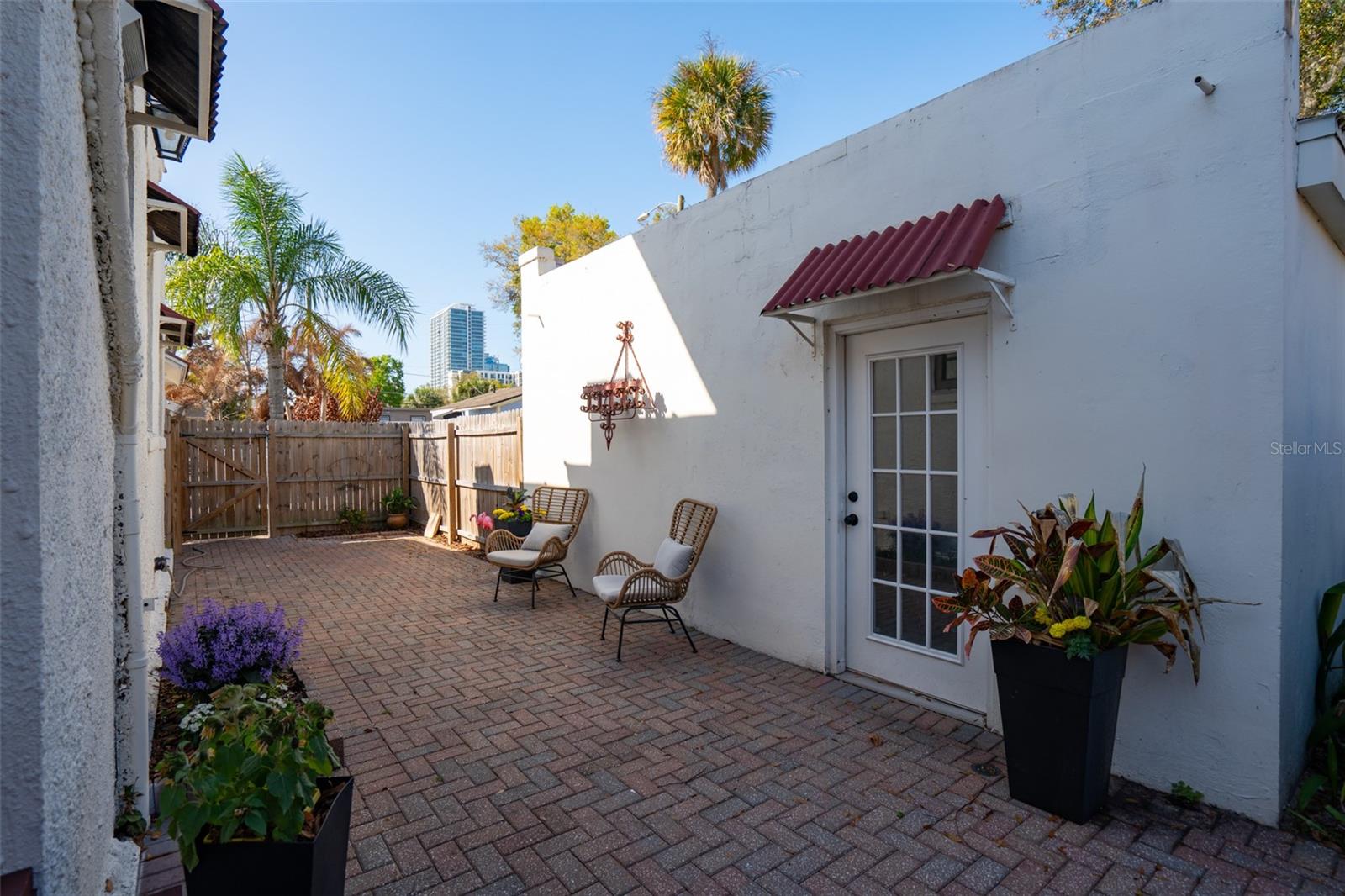 225 HIBISCUS CT, ORLANDO, FL, 32801