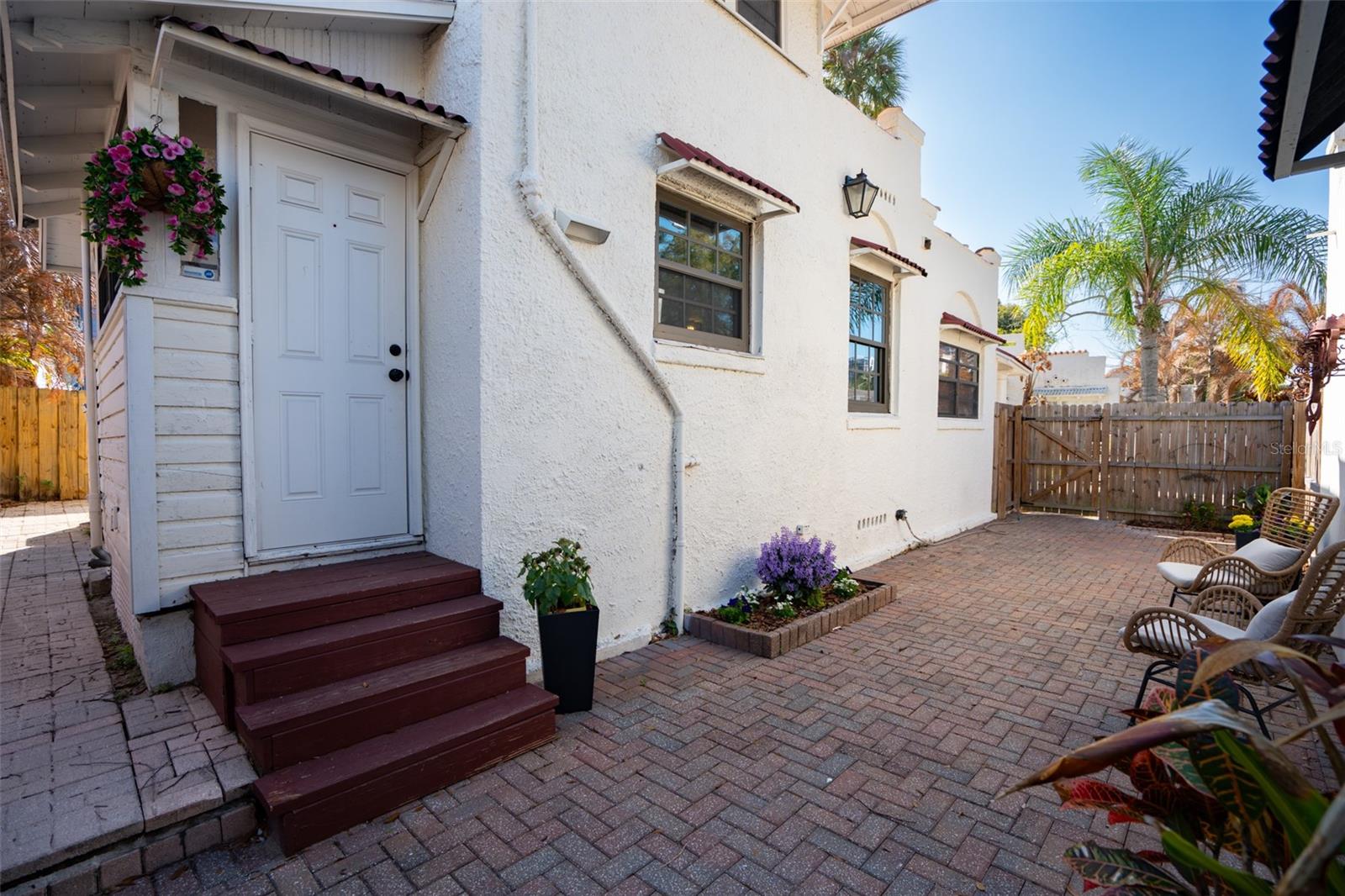 225 HIBISCUS CT, ORLANDO, FL, 32801