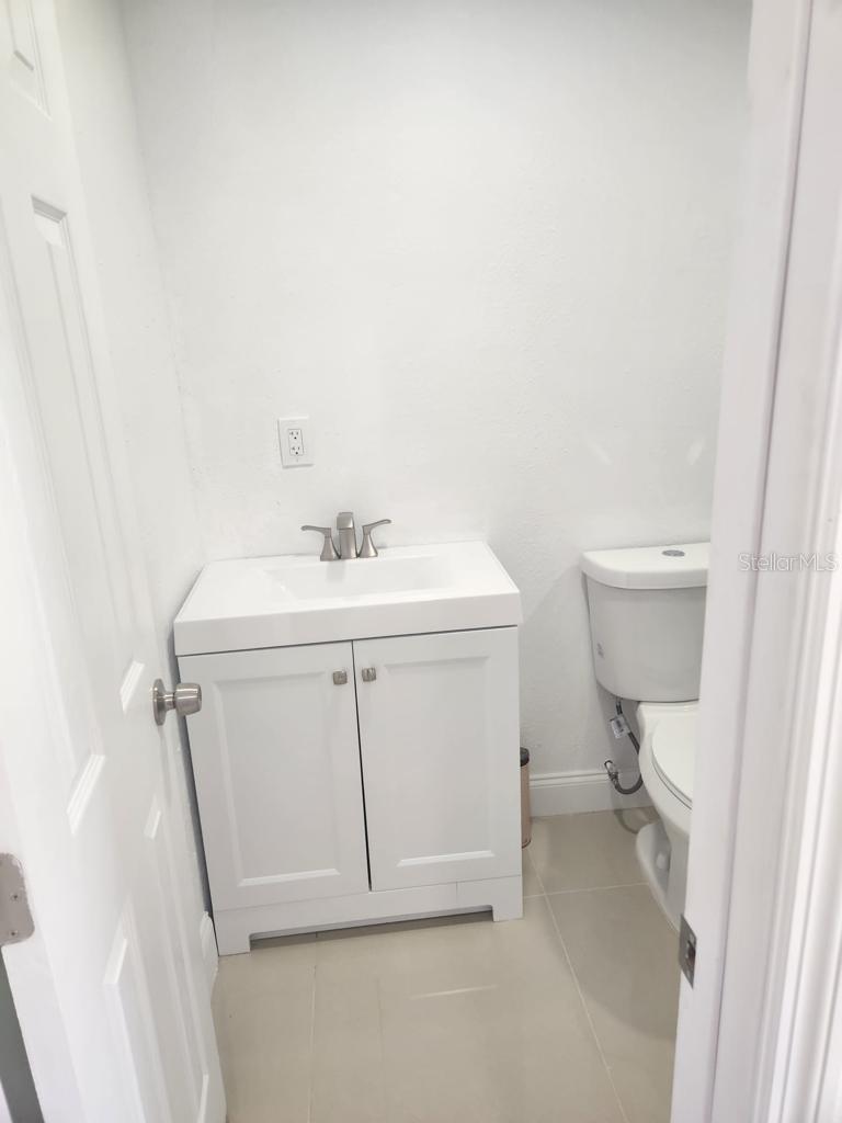 10113 ROYAL ACRES CT, TAMPA, FL, 33615