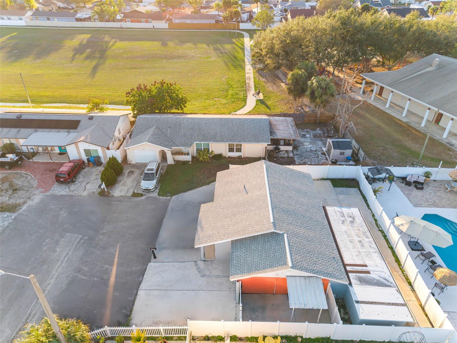 10113 ROYAL ACRES CT, TAMPA, FL, 33615