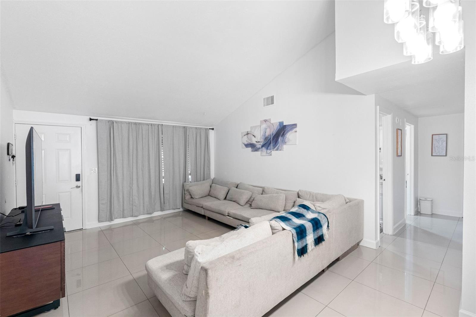 10113 ROYAL ACRES CT, TAMPA, FL, 33615