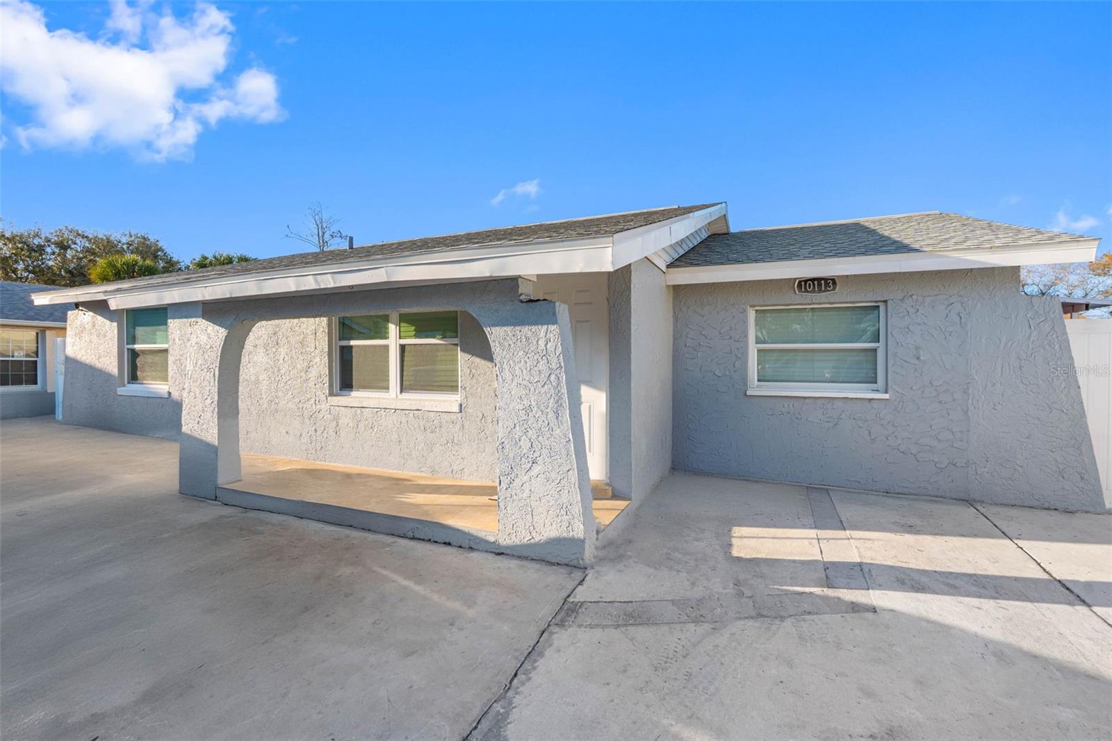 10113 ROYAL ACRES CT, TAMPA, FL, 33615