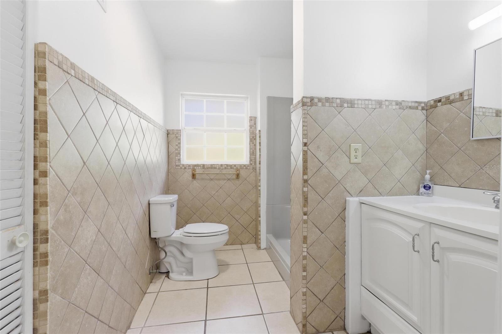 1530 E MINNESOTA AVE, DELAND, FL, 32724