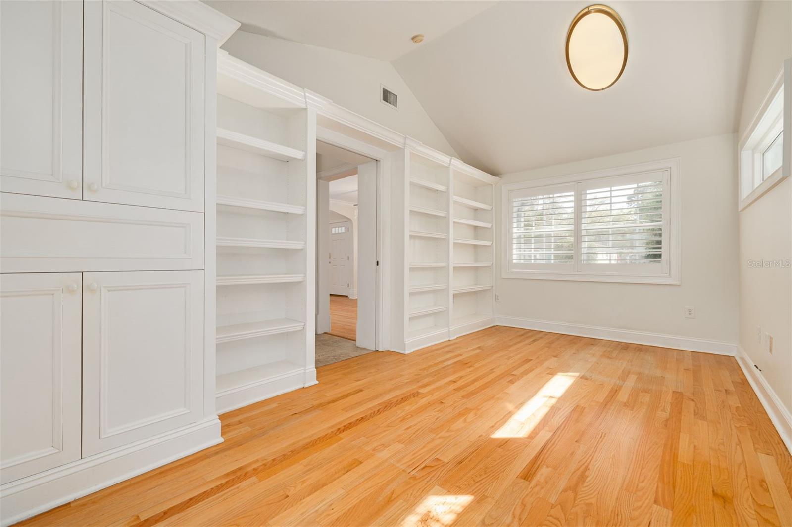 333 30TH AVE N, ST PETERSBURG, FL, 33704