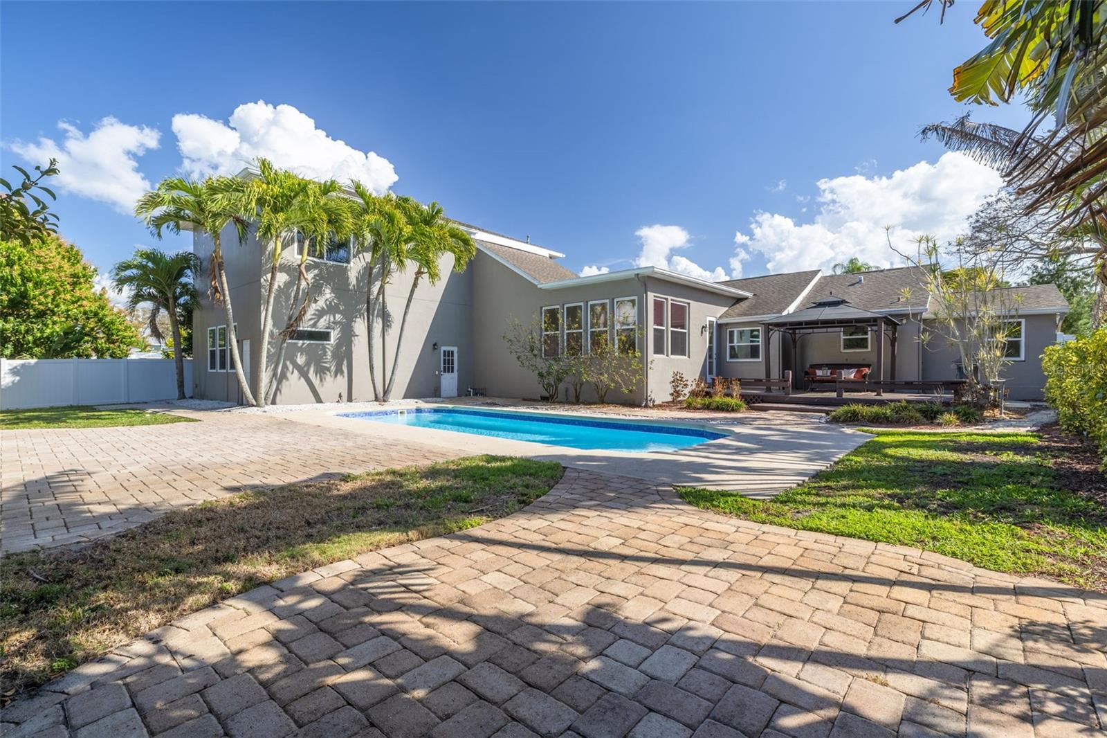 333 30TH AVE N, ST PETERSBURG, FL, 33704