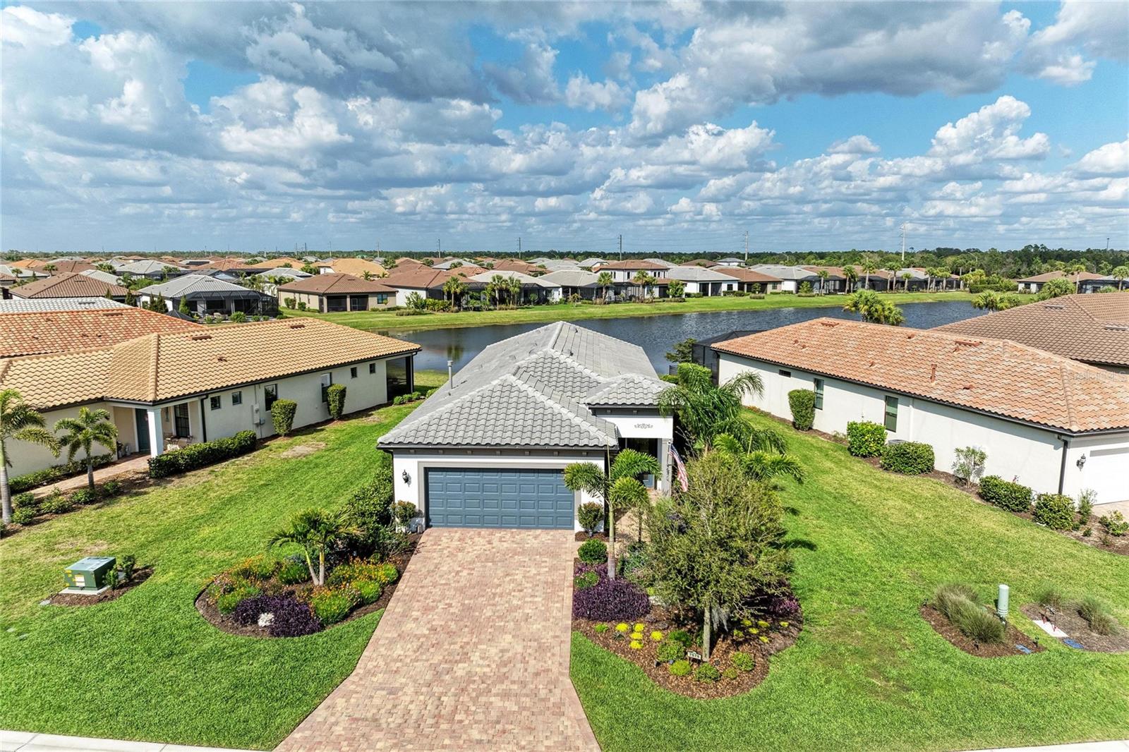 7575 SUMMERLAND CV, LAKEWOOD RANCH, FL, 34202