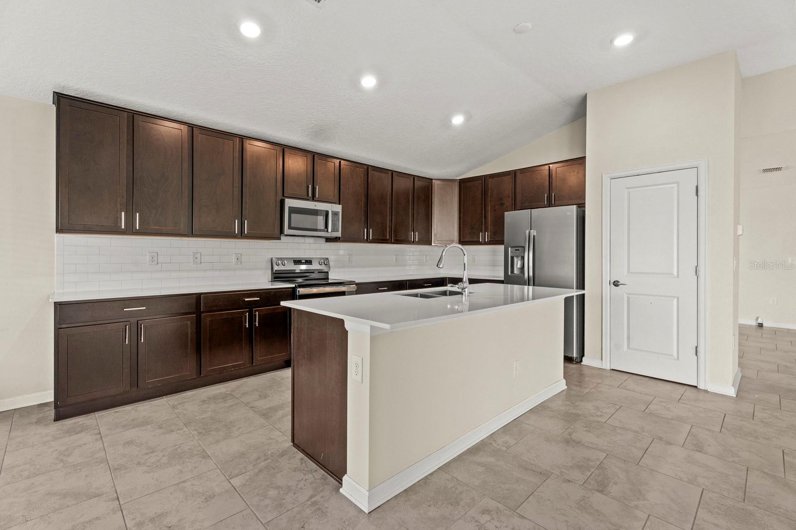 4327 LIGHTERKNOT TRCE, KISSIMMEE, FL, 34746